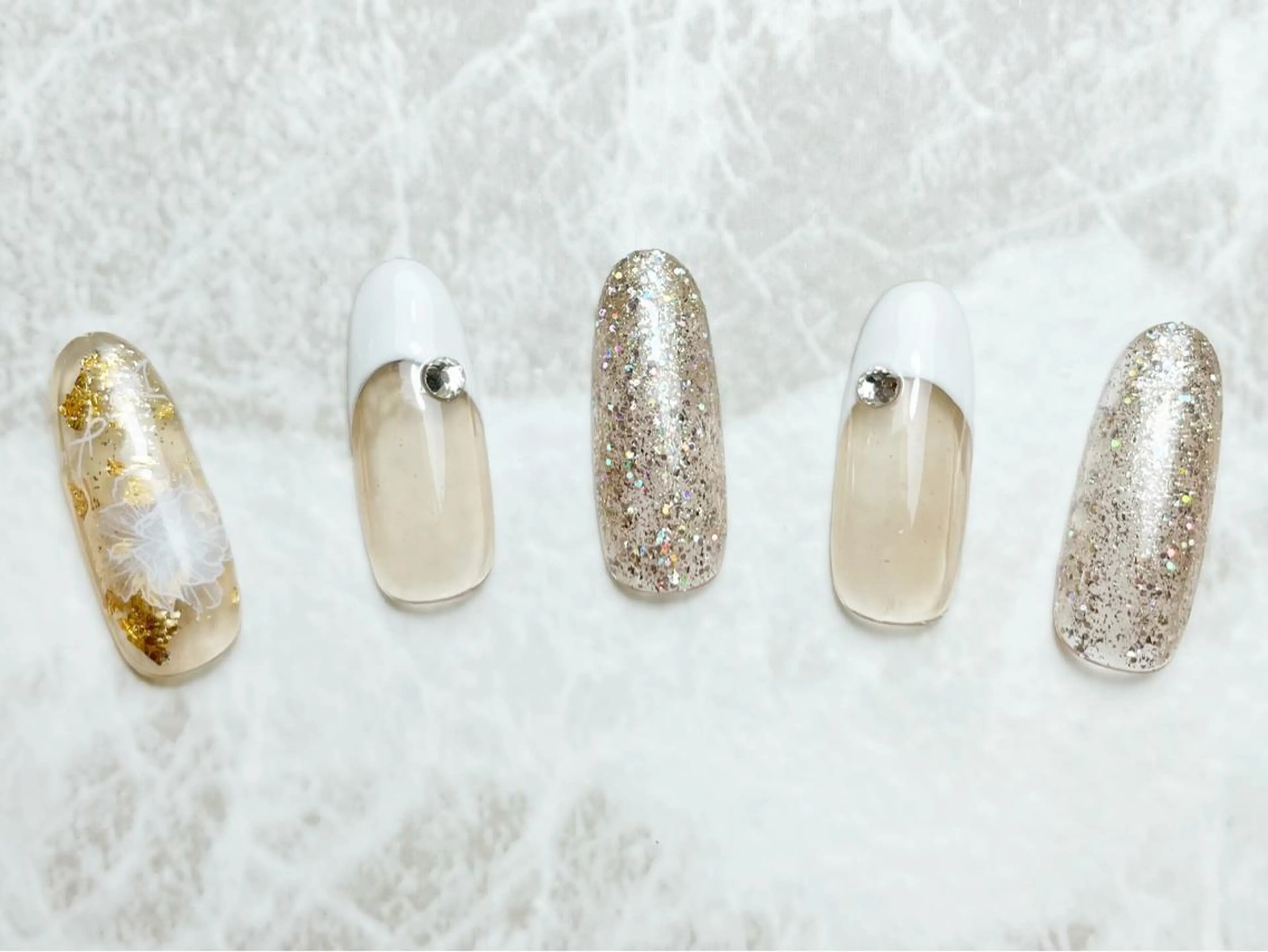 ネイル ハンドネイル マジック ミラーのネイルデザイン