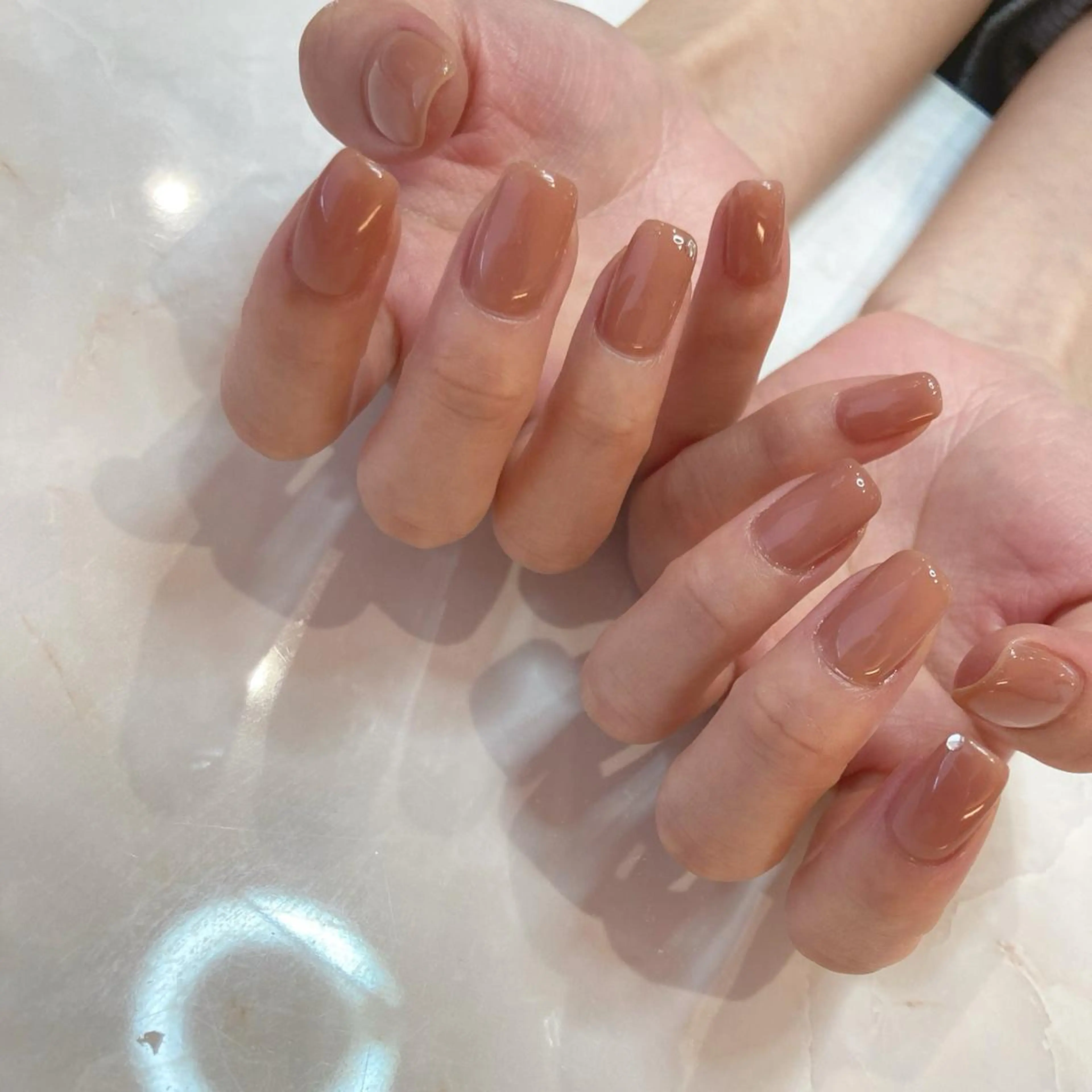 ネイル ブラウン ワンカラーネイル ピンク スクエアネイル Faire MIKIのネイルデザイン