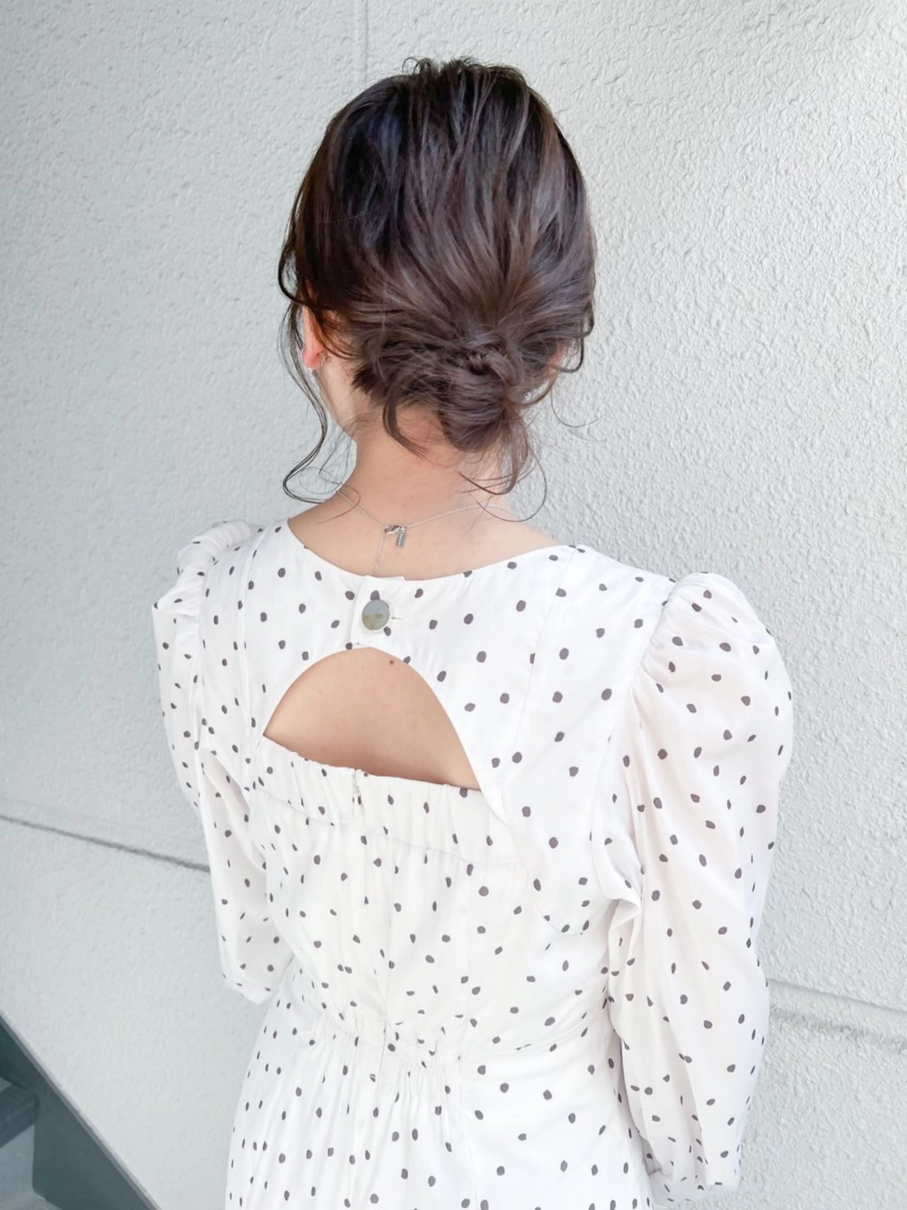 ミディアム カラー ヘアアレンジ グレージュ オリーブグレージュ オリーブグレー 簡単アレンジ カラーパティシエ facce🌼ikoのヘアスタイル