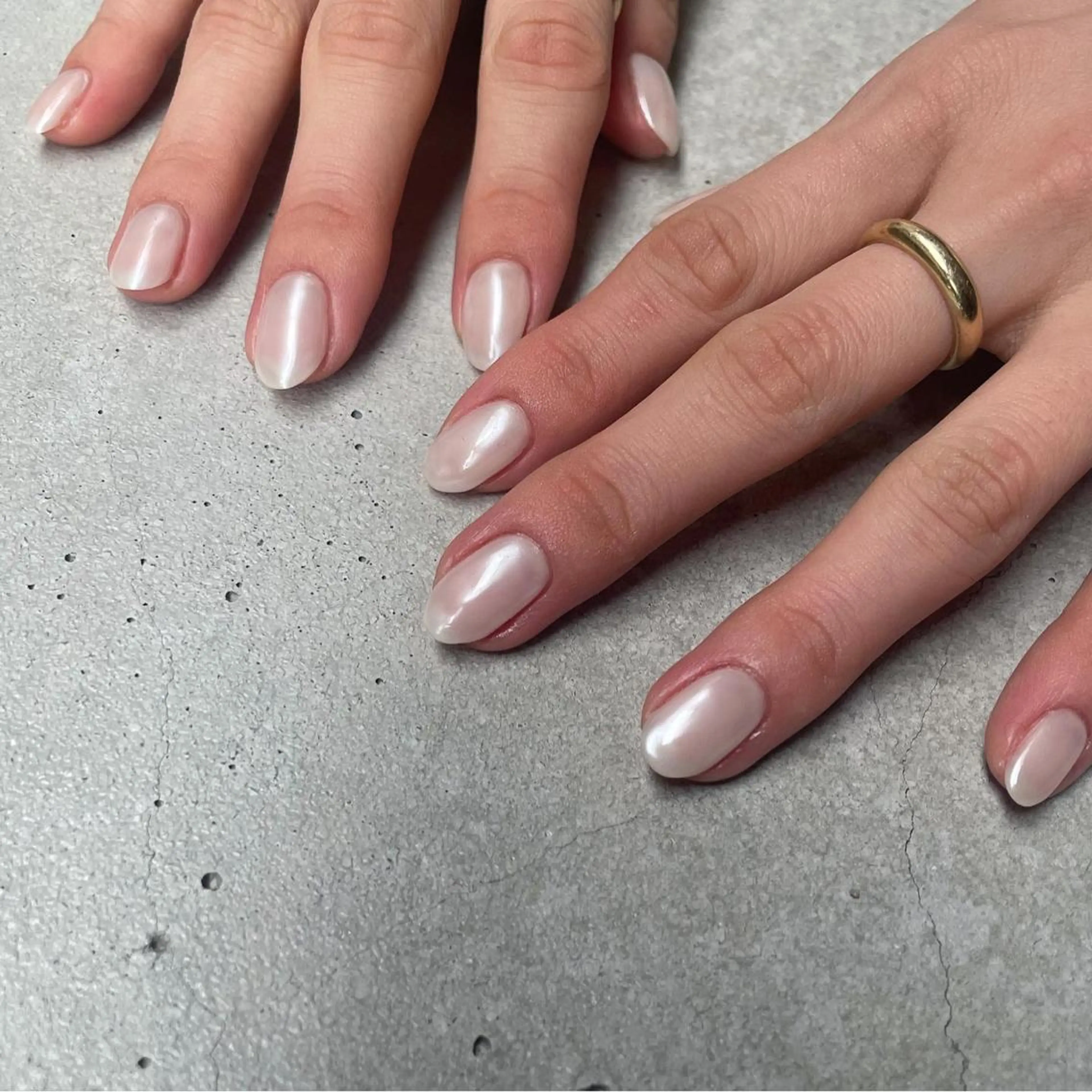 ネイル カジュアル ガーリー 氷ネイル・うるうるネイル ニュアンスネイル オフィスネイル ハンドネイル ハンドケア lylynail YUUKAのネイルデザイン
