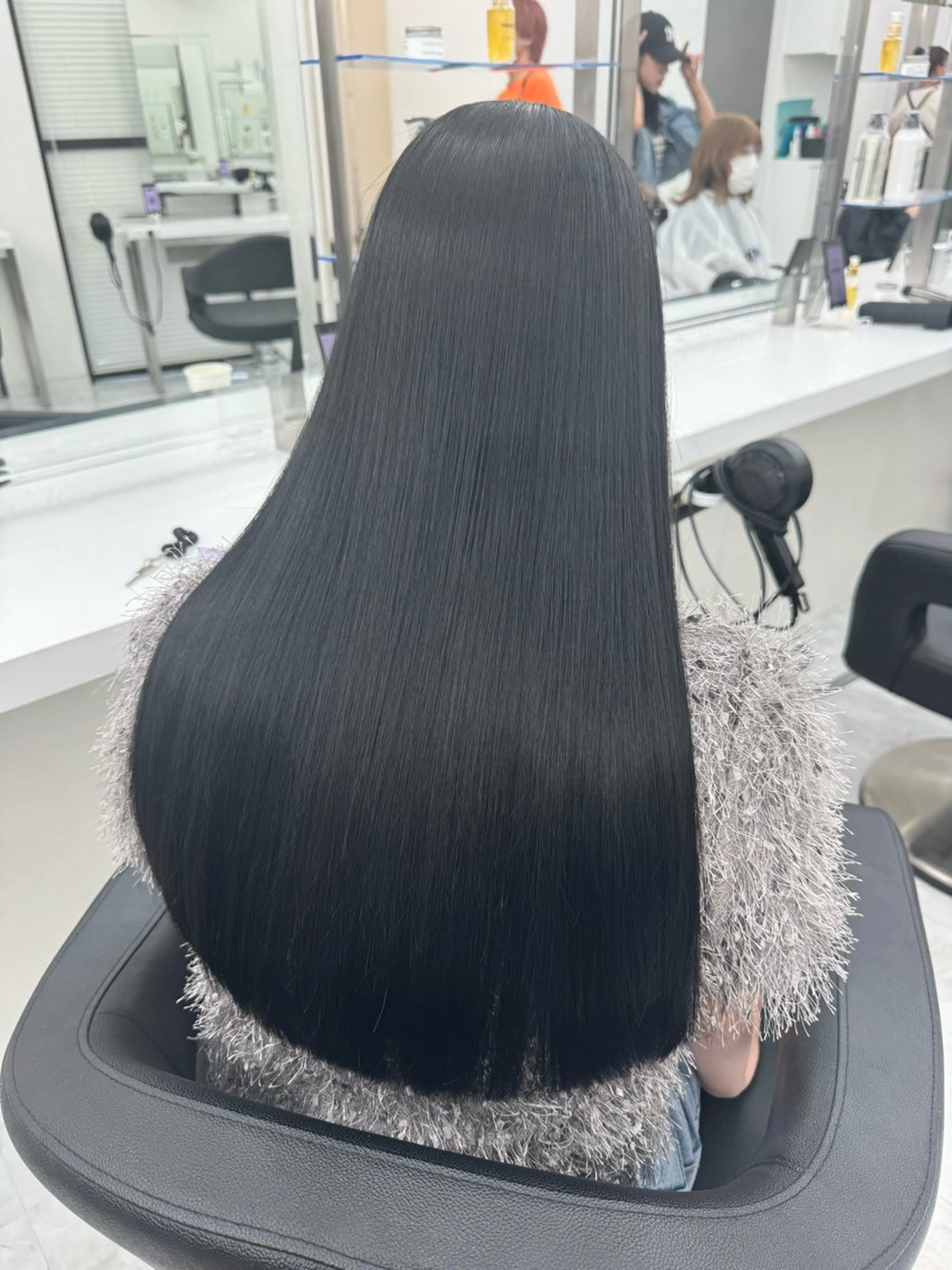 【☔️人気No.1梅雨前限定】縮毛矯正➕ワンカラー➕カット➕外部補修オリジナルトリートメント付き炭酸spa🫧の写真