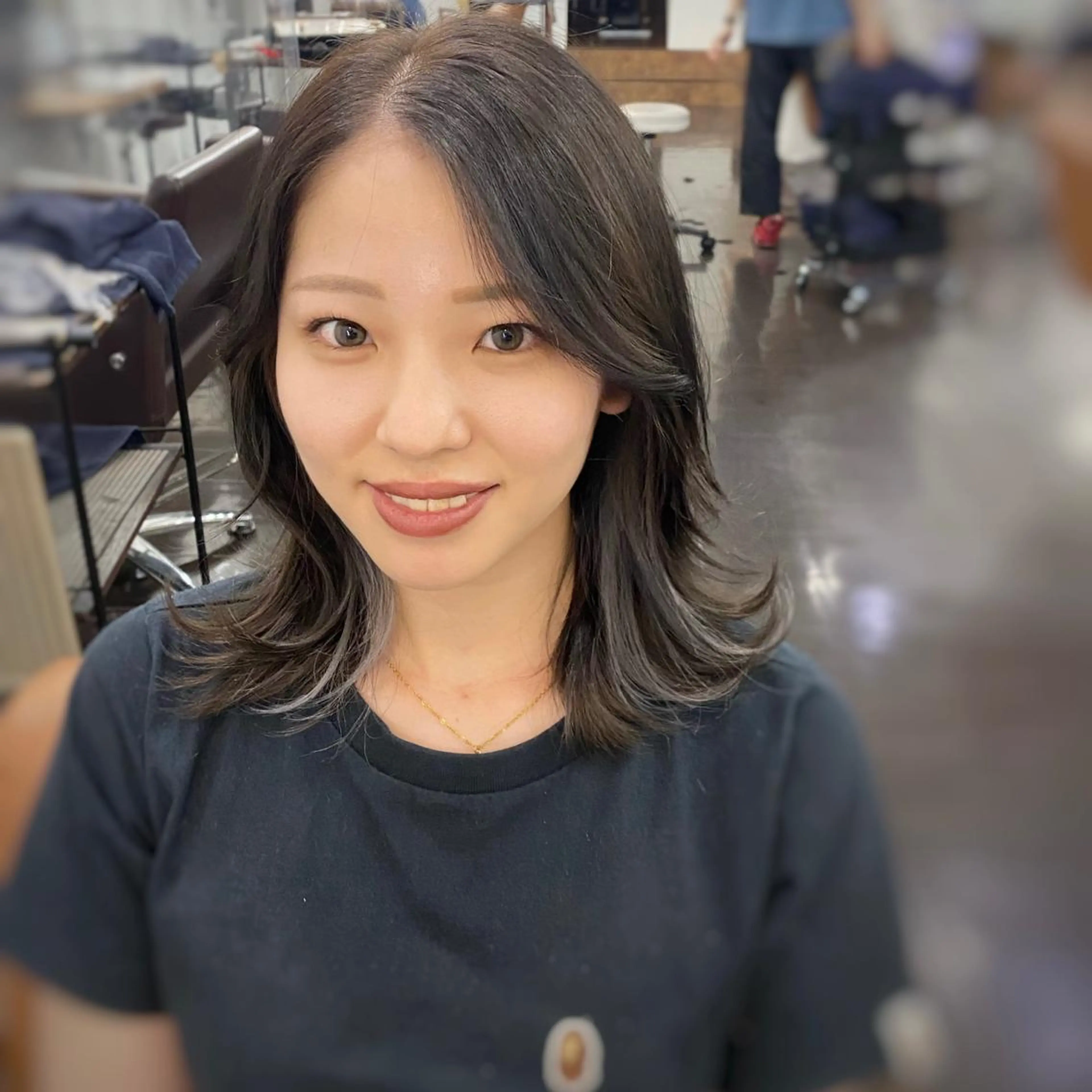 カラー 透明感カラー名駅 名駅みゆのヘアスタイル