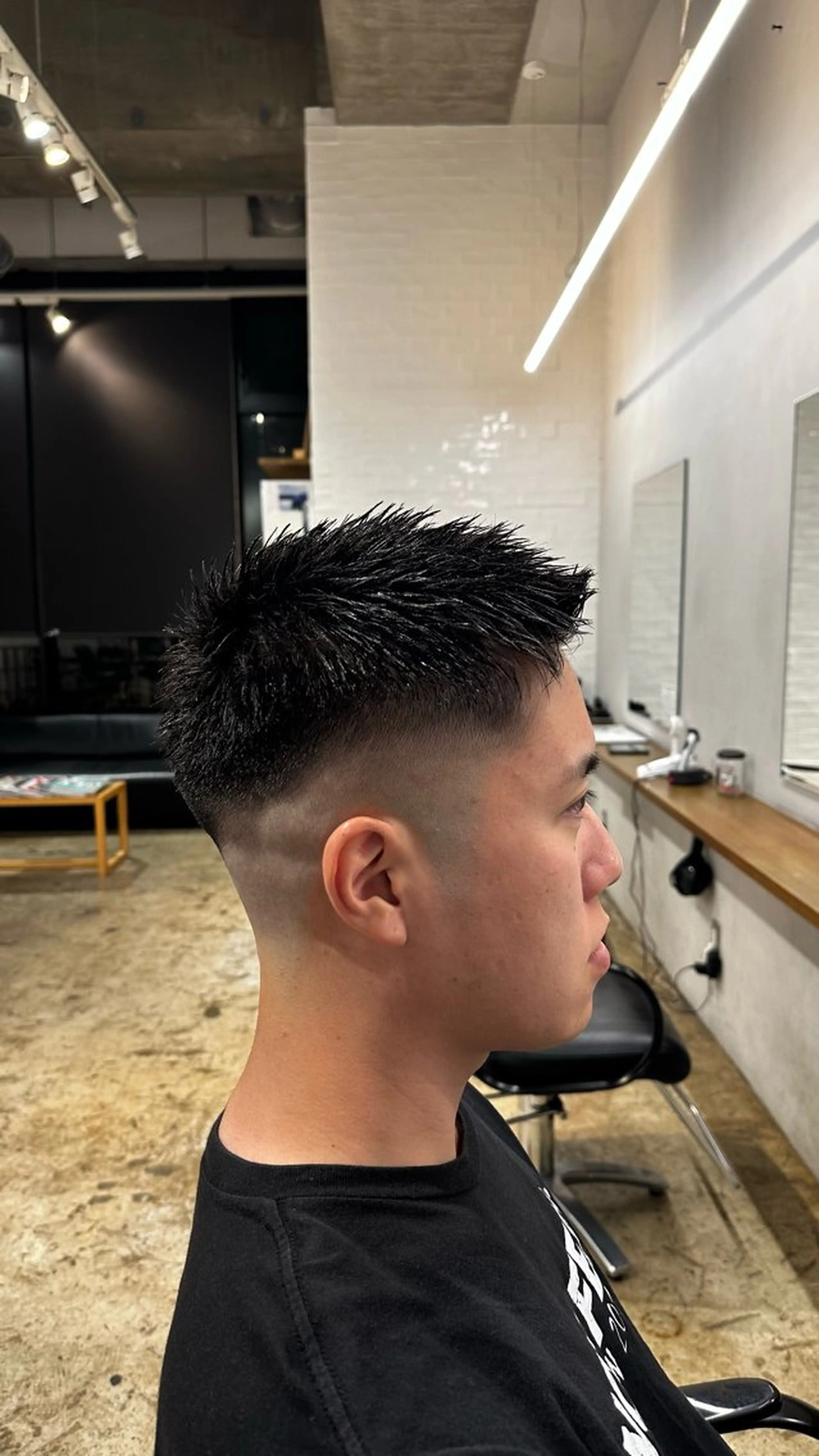 ショート メンズ フェードカット スキンフェード 圧倒的メンズ技術✨ /和田有葵のヘアスタイル