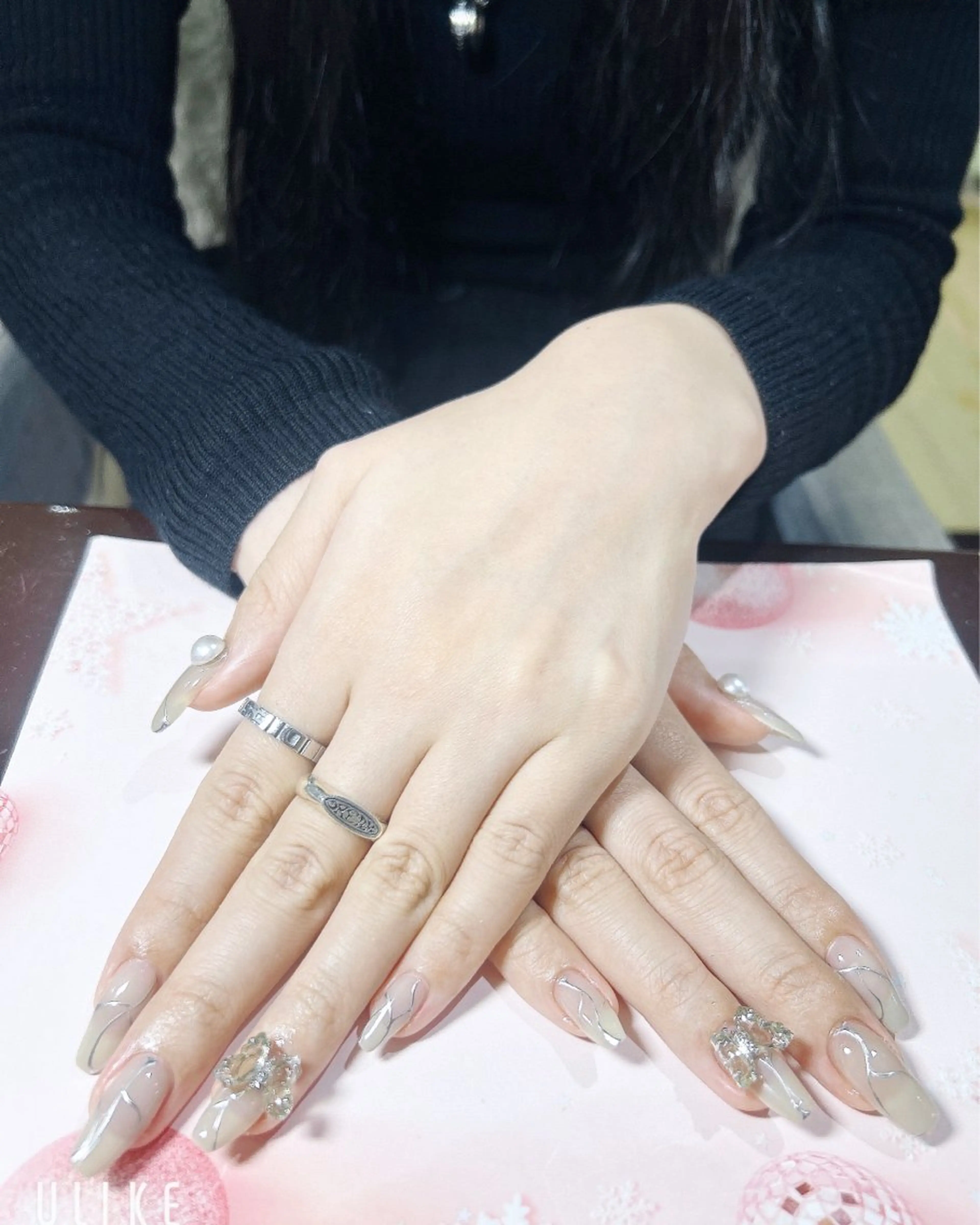 ネイル ニュアンスネイル ハンドネイル 吉野✨ ネイルデザイナー✨のネイルデザイン