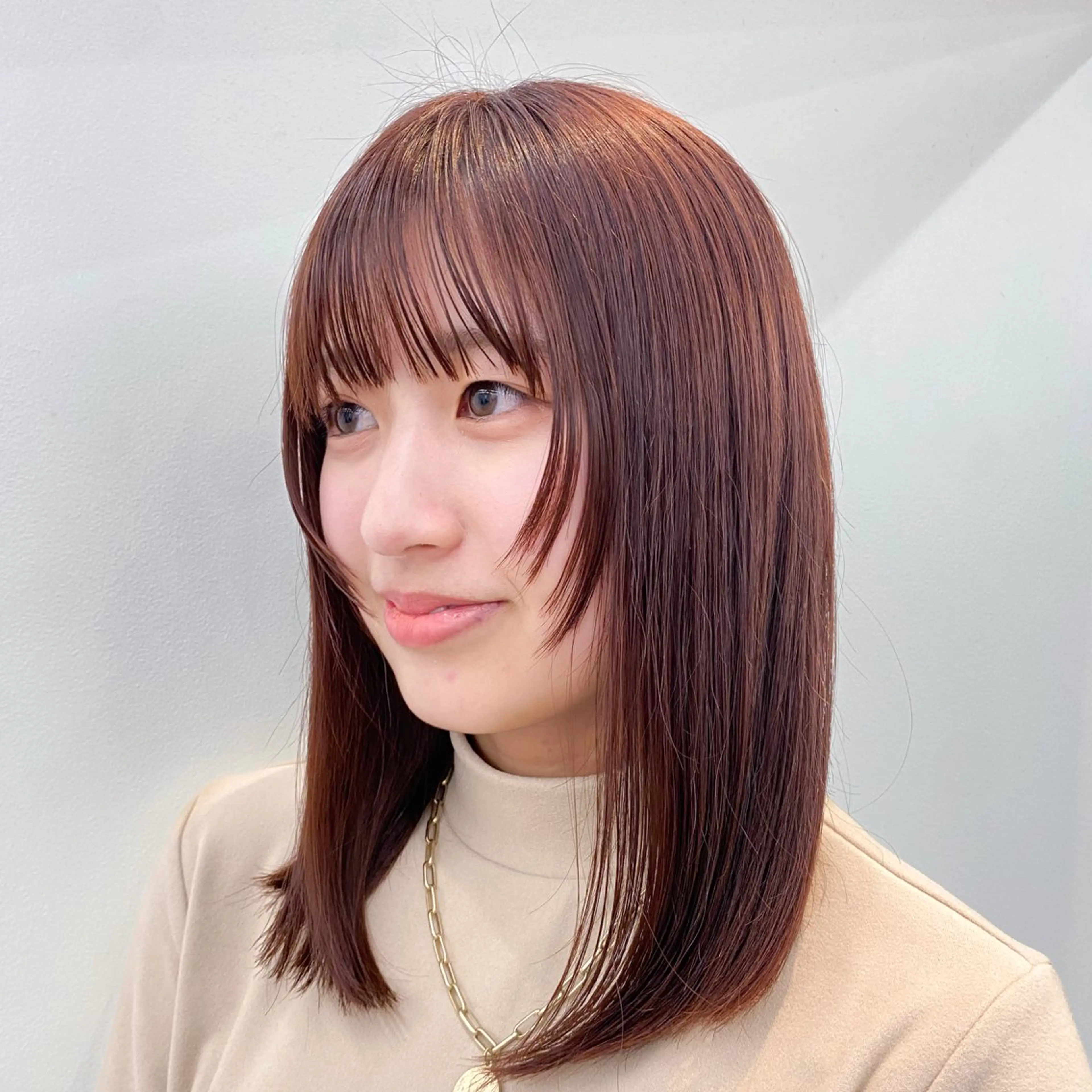 ミディアム カラー ベージュカラー ブリーチ ブリーチなしカラー ピンクカラー ピンクベージュ shiori/暖色/ レイヤー/似合わせのヘアスタイル