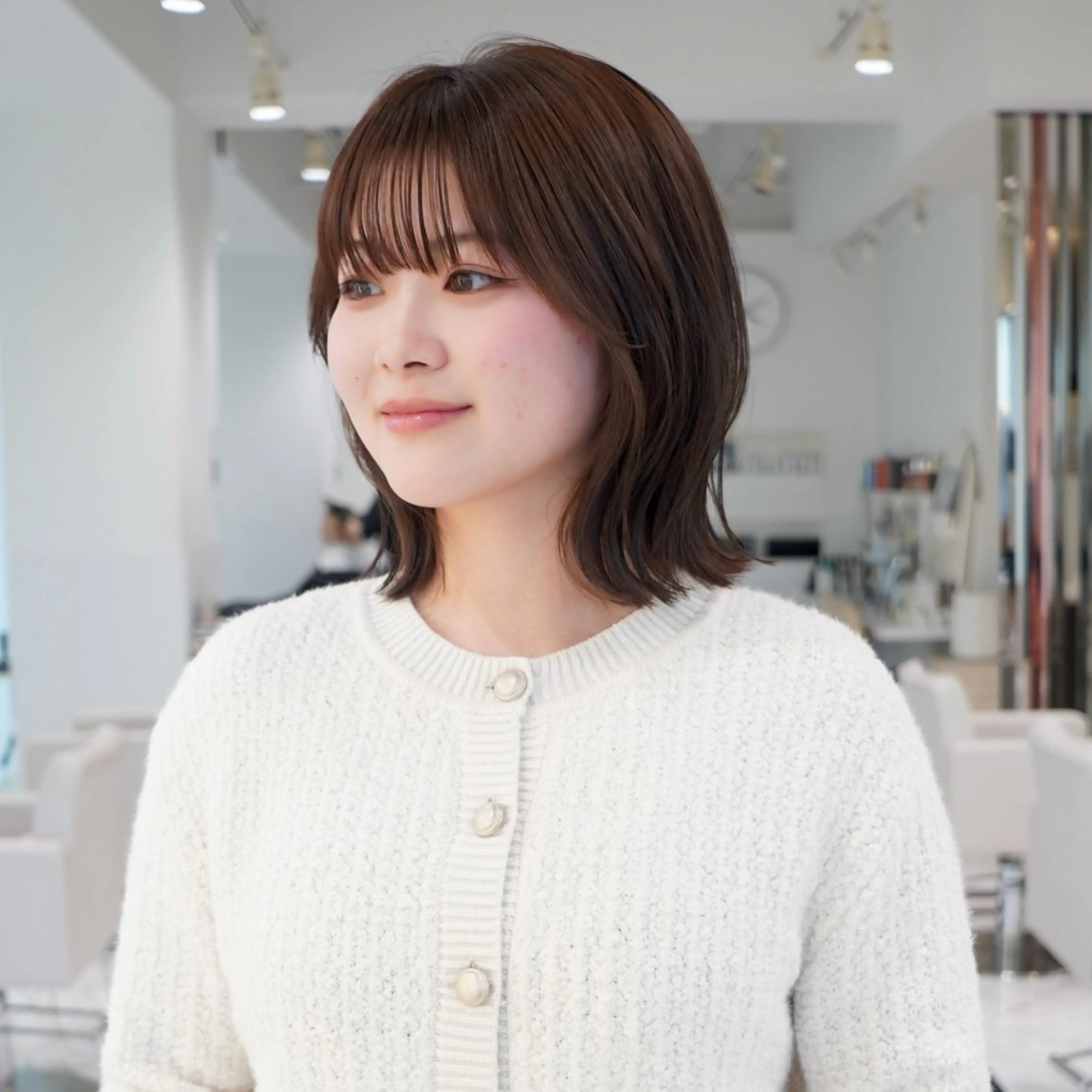 ミディアム くびれヘア 顔周りカット 小顔カット 飯田 優花/カットモデルのヘアスタイル