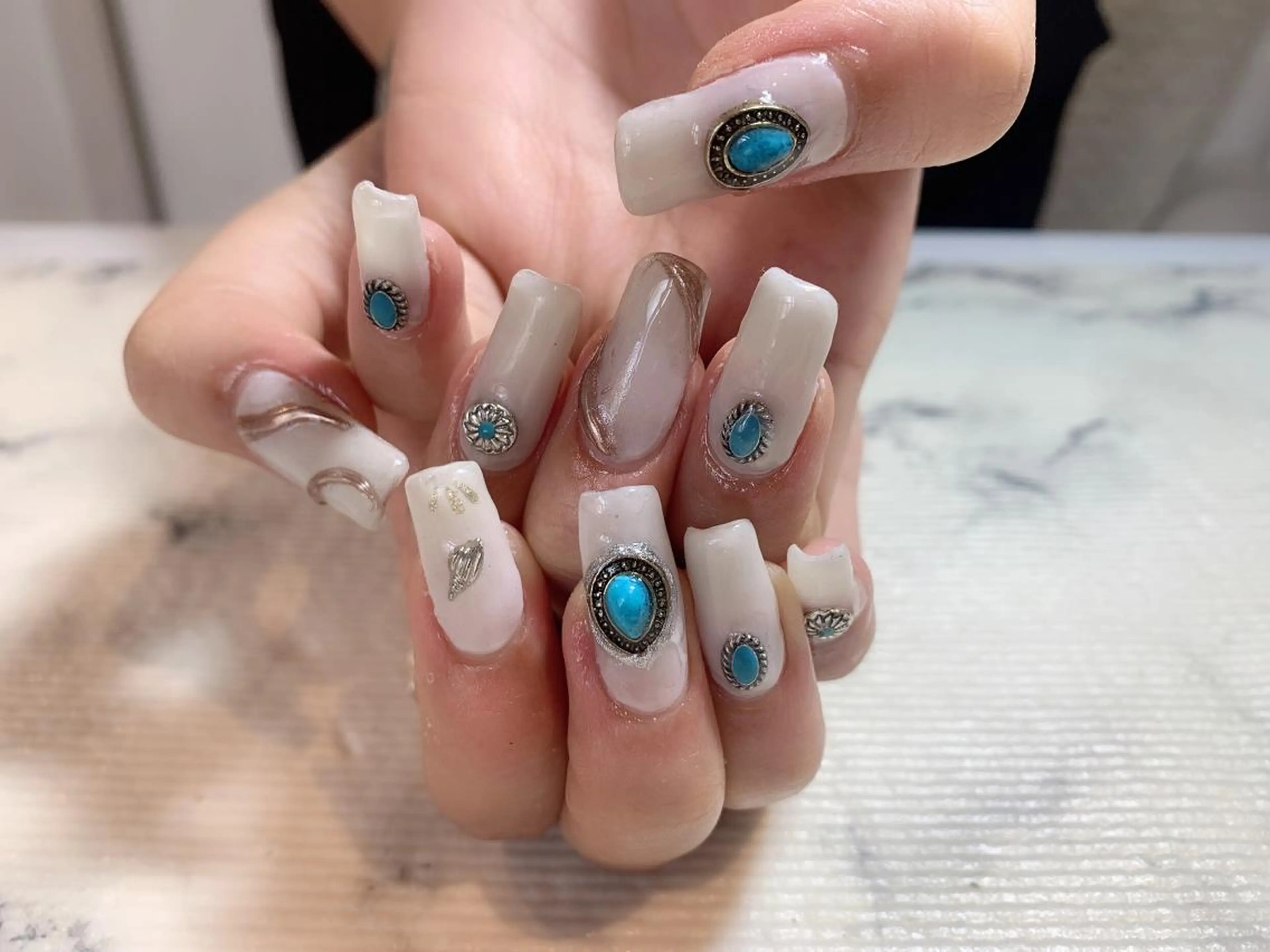 ネイル ジェルネイル ロングネイル Ruana Nailのネイルデザイン
