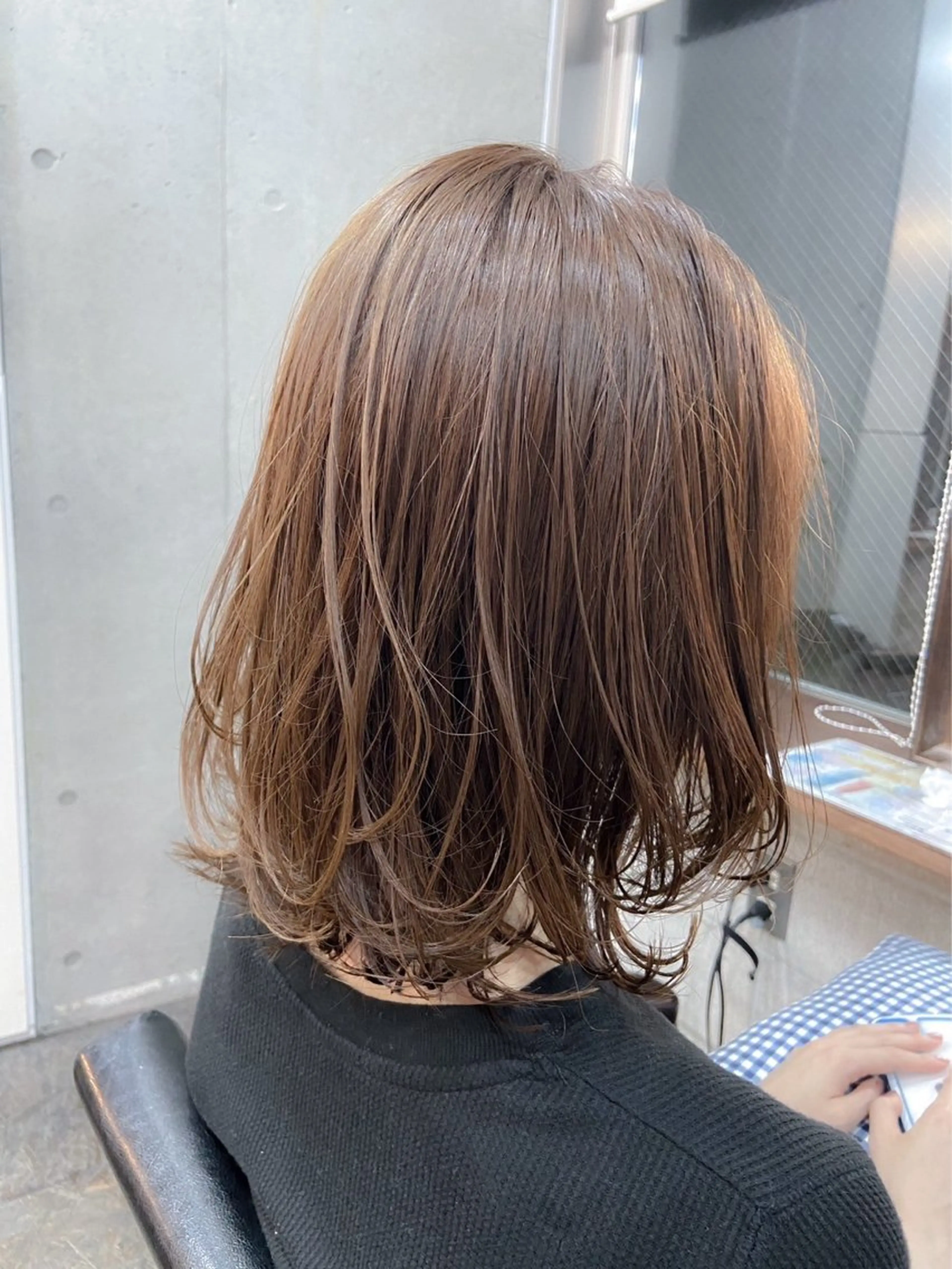 ミディアム カット ヘアカラー トリートメント J /レイヤーカット /ショートボブのヘアスタイル