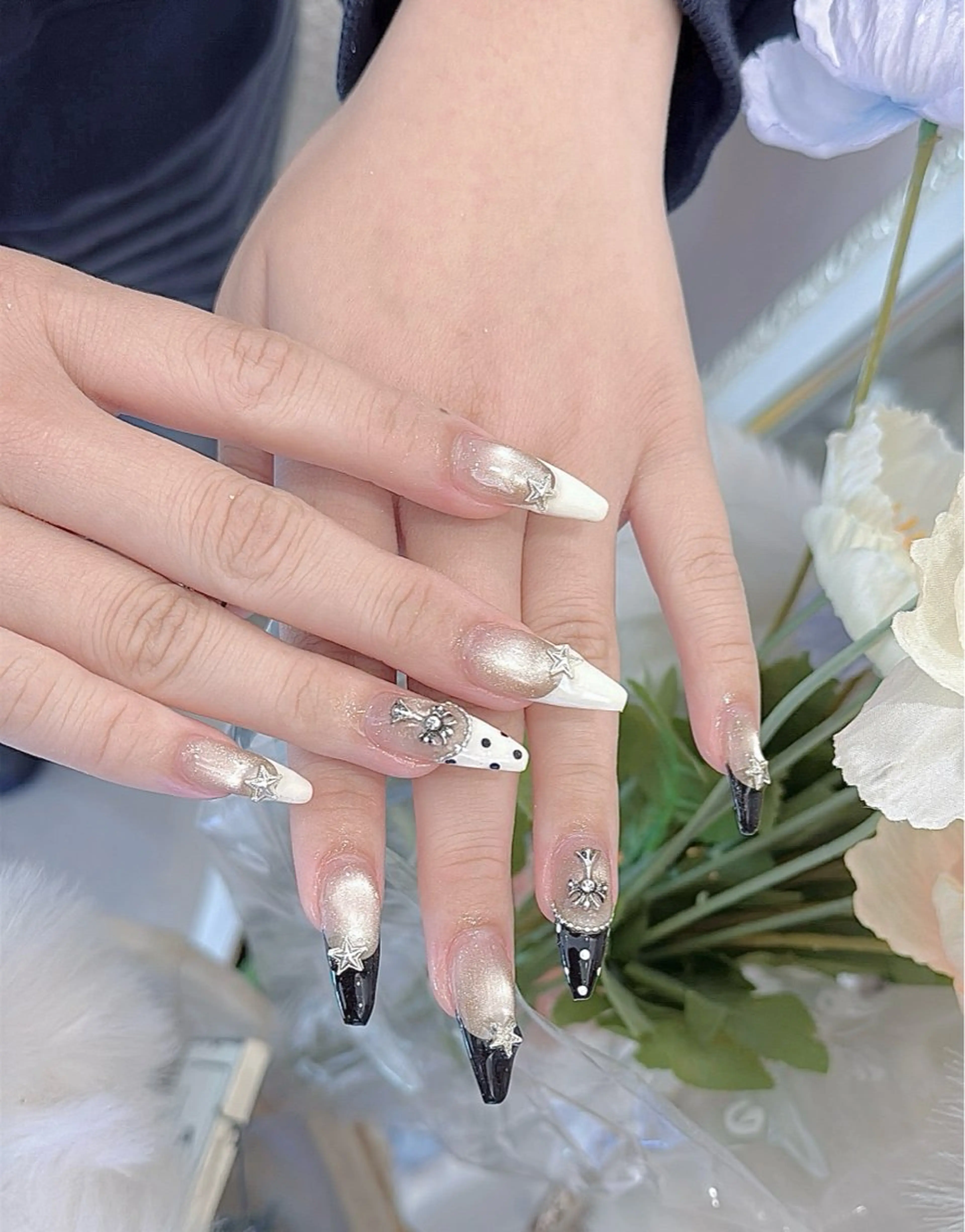ネイル ハンドネイル ハンドケア NANA NAILのネイルデザイン