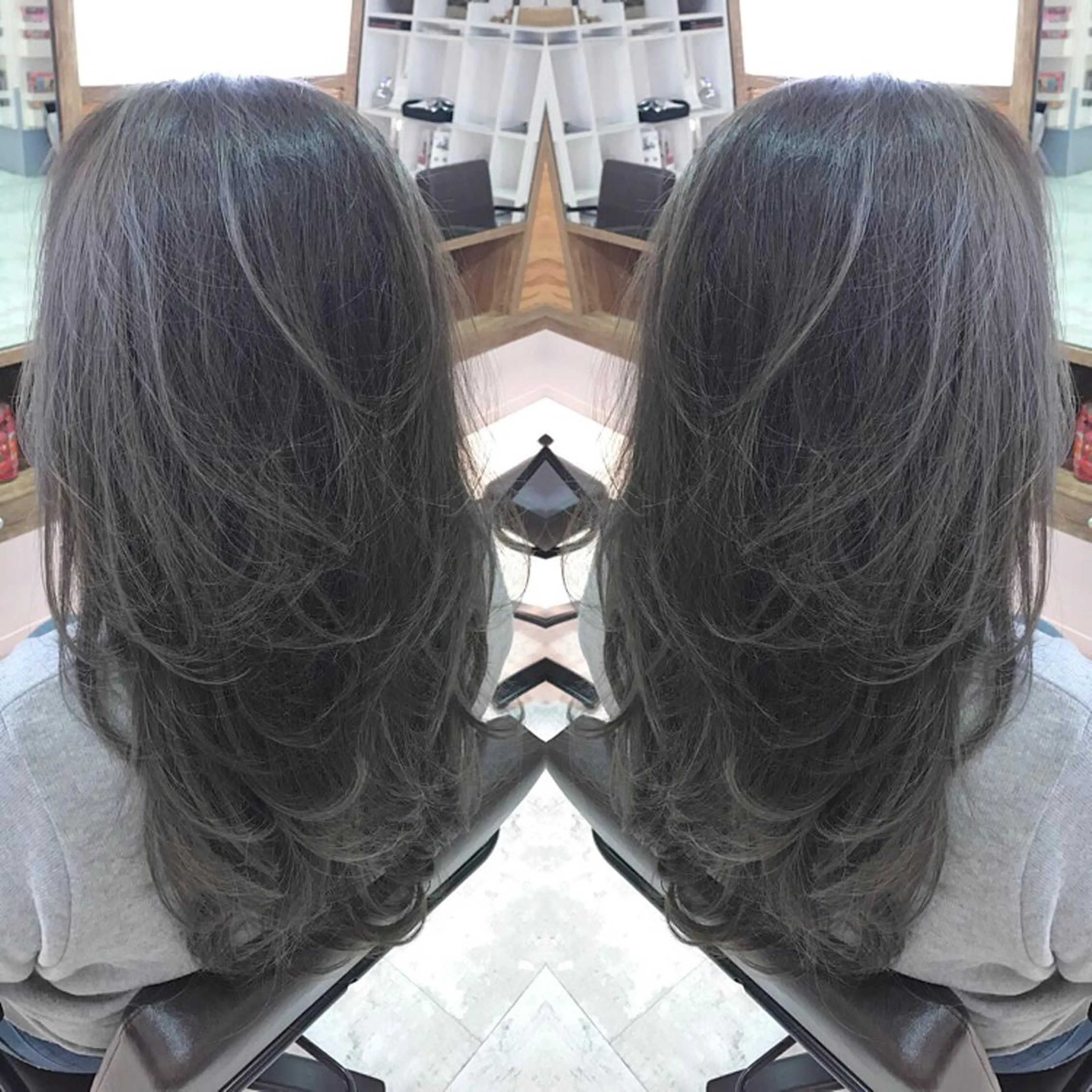 ロング カラー ハイライトカラー イルミナカラー ハイライト 青木 茂樹⭐️ 透明感カラーのヘアスタイル