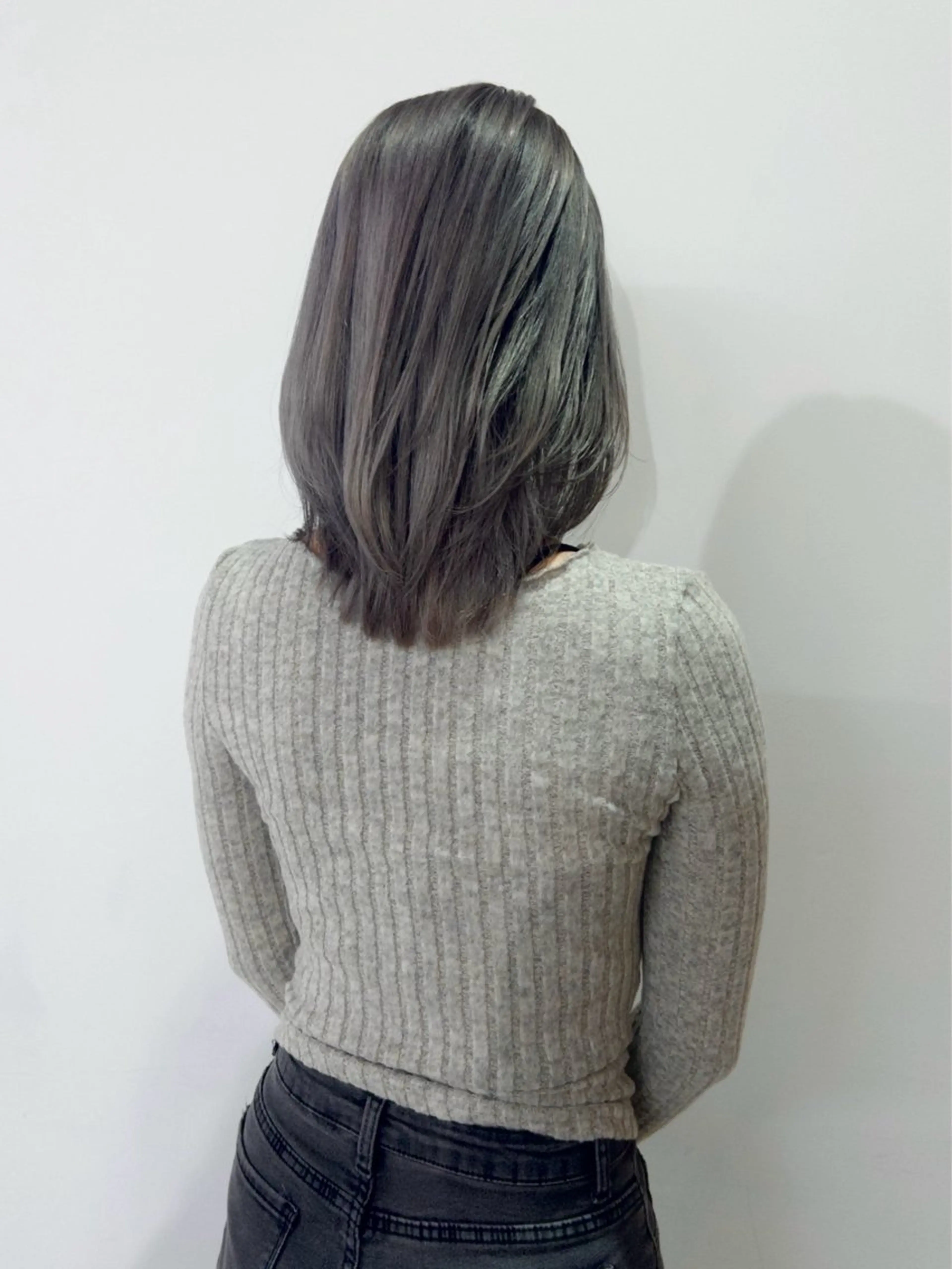 ミディアム カラー 透明感カラー 顔まわりレイヤー 顔周りカット レイヤーカット nonoka オリーブ/レイヤーのヘアスタイル