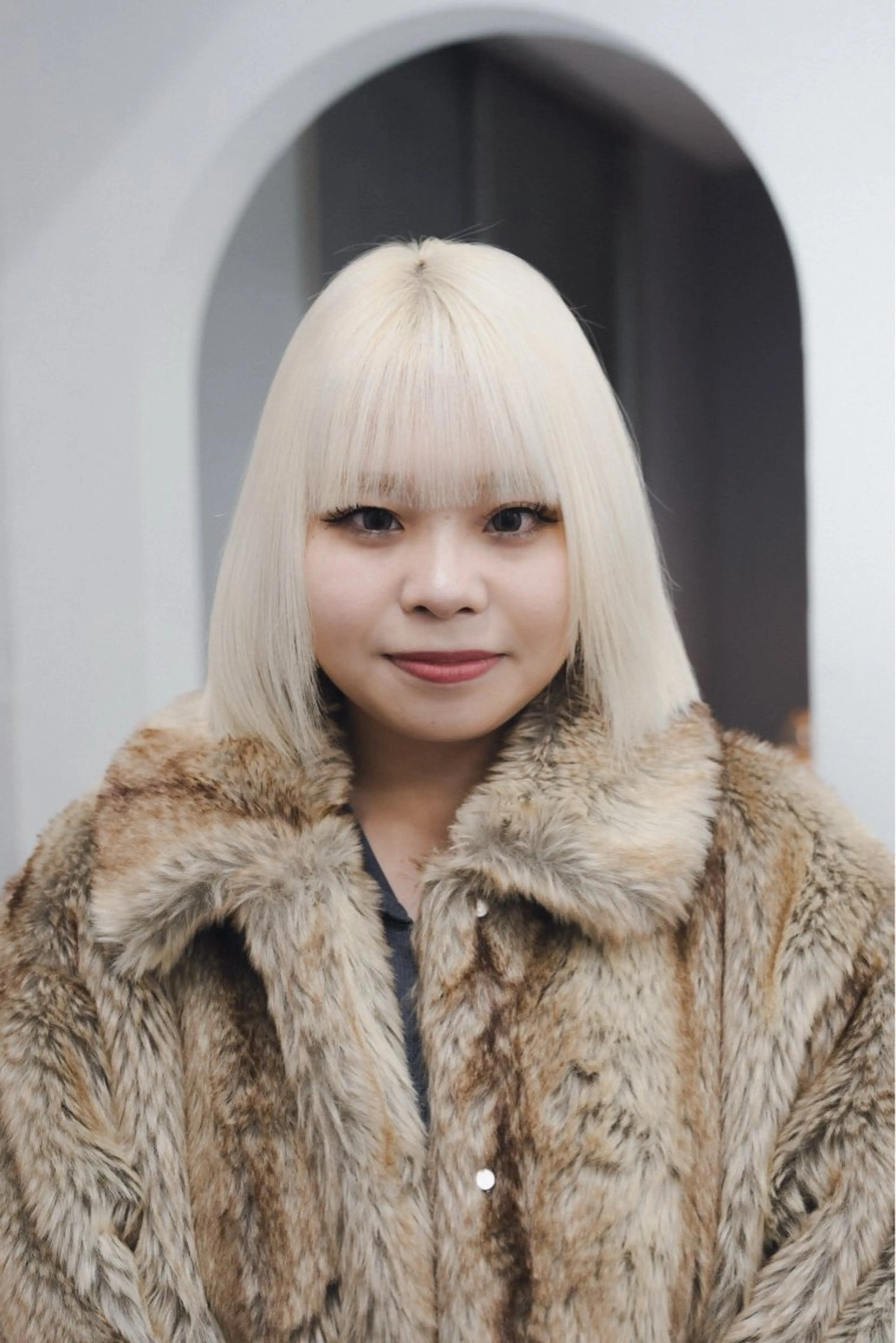 ミディアム カラー ブロンド ボブ 井上 力のヘアスタイル