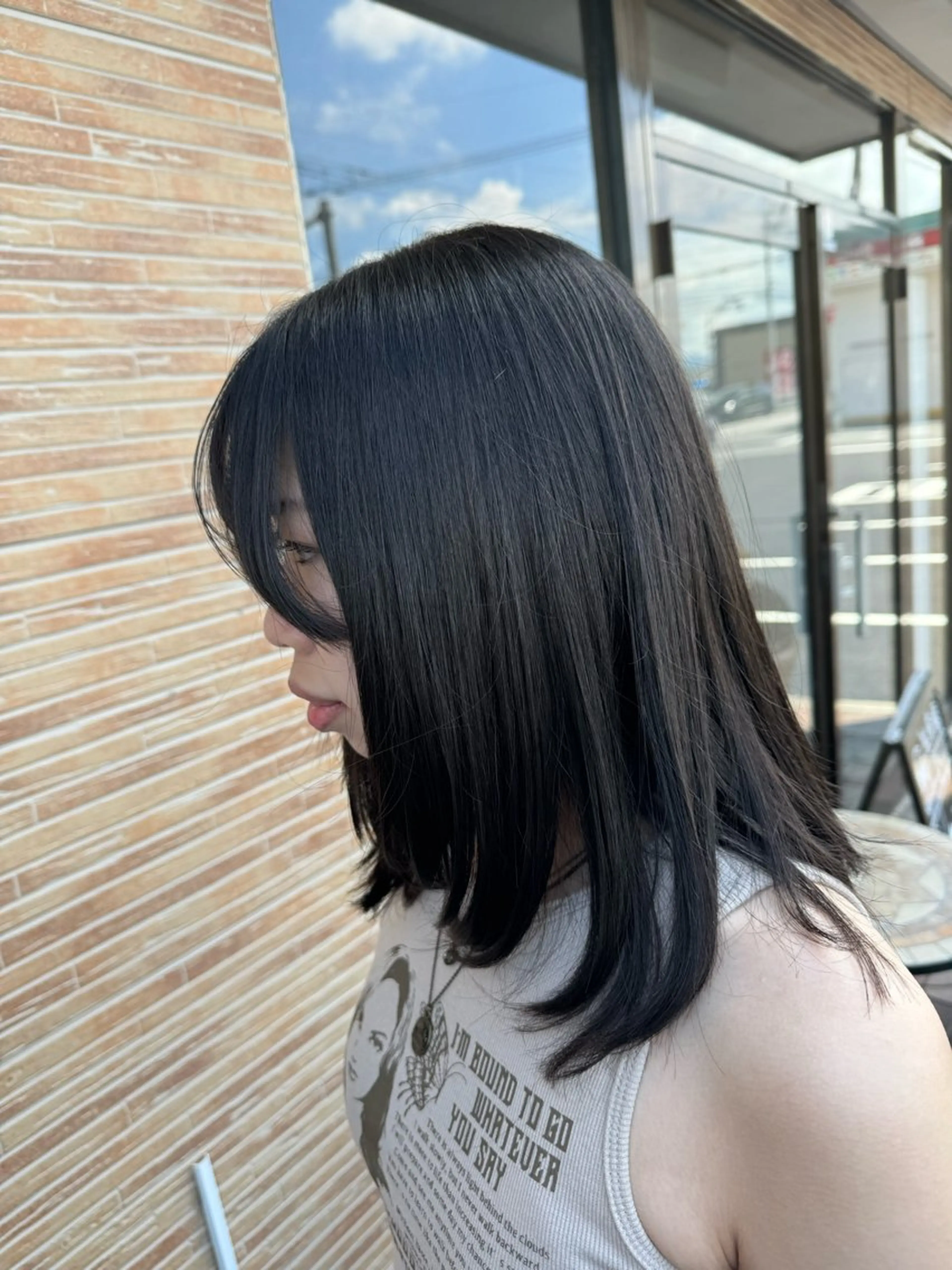 セミロング 顔周りカット レイヤーカット 月館 怜奈のヘアスタイル