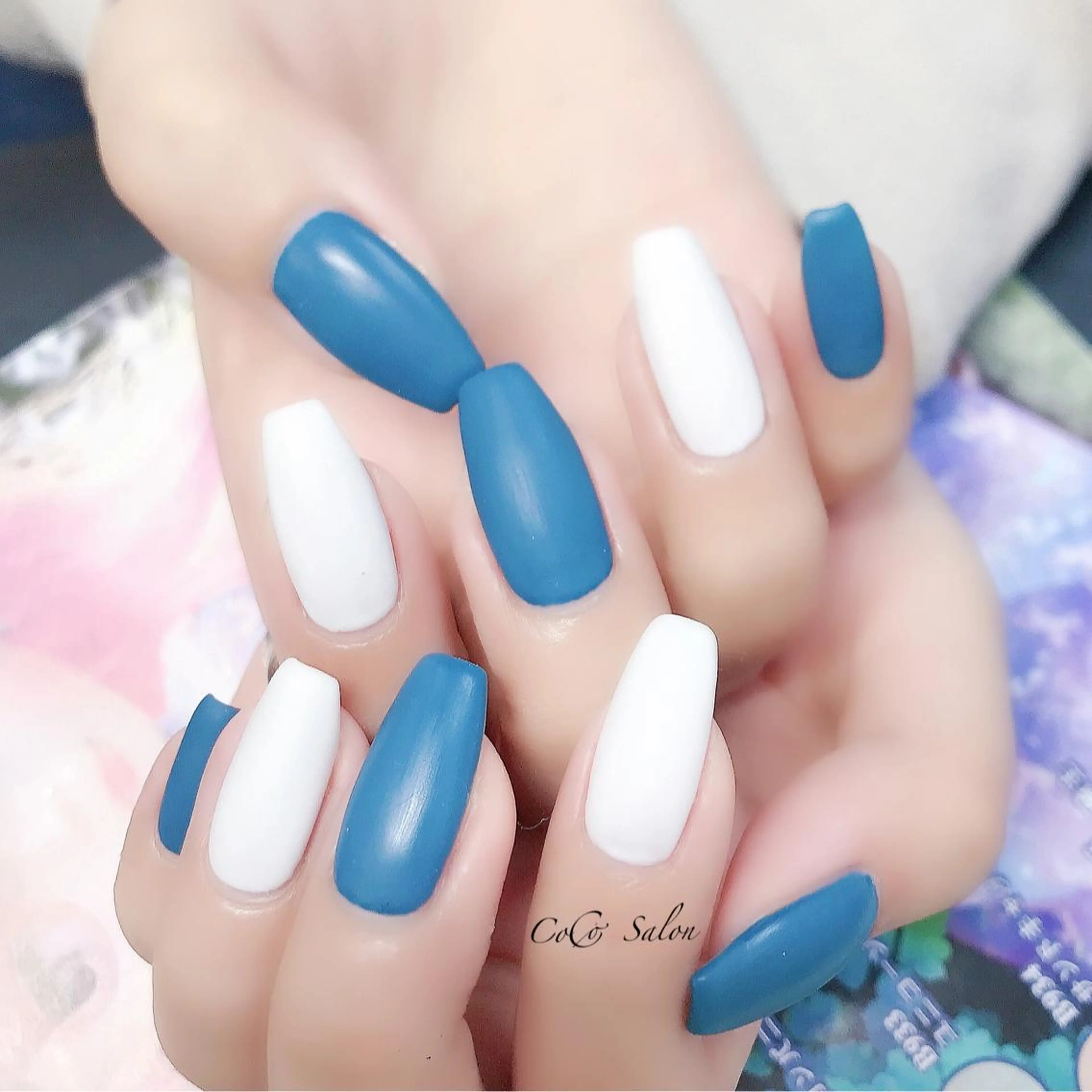 ネイル ブルー マットネイル ワンカラーネイル シンプルネイル 夏ネイル CoCoSalon ネイル/まつ毛予約のネイルデザイン