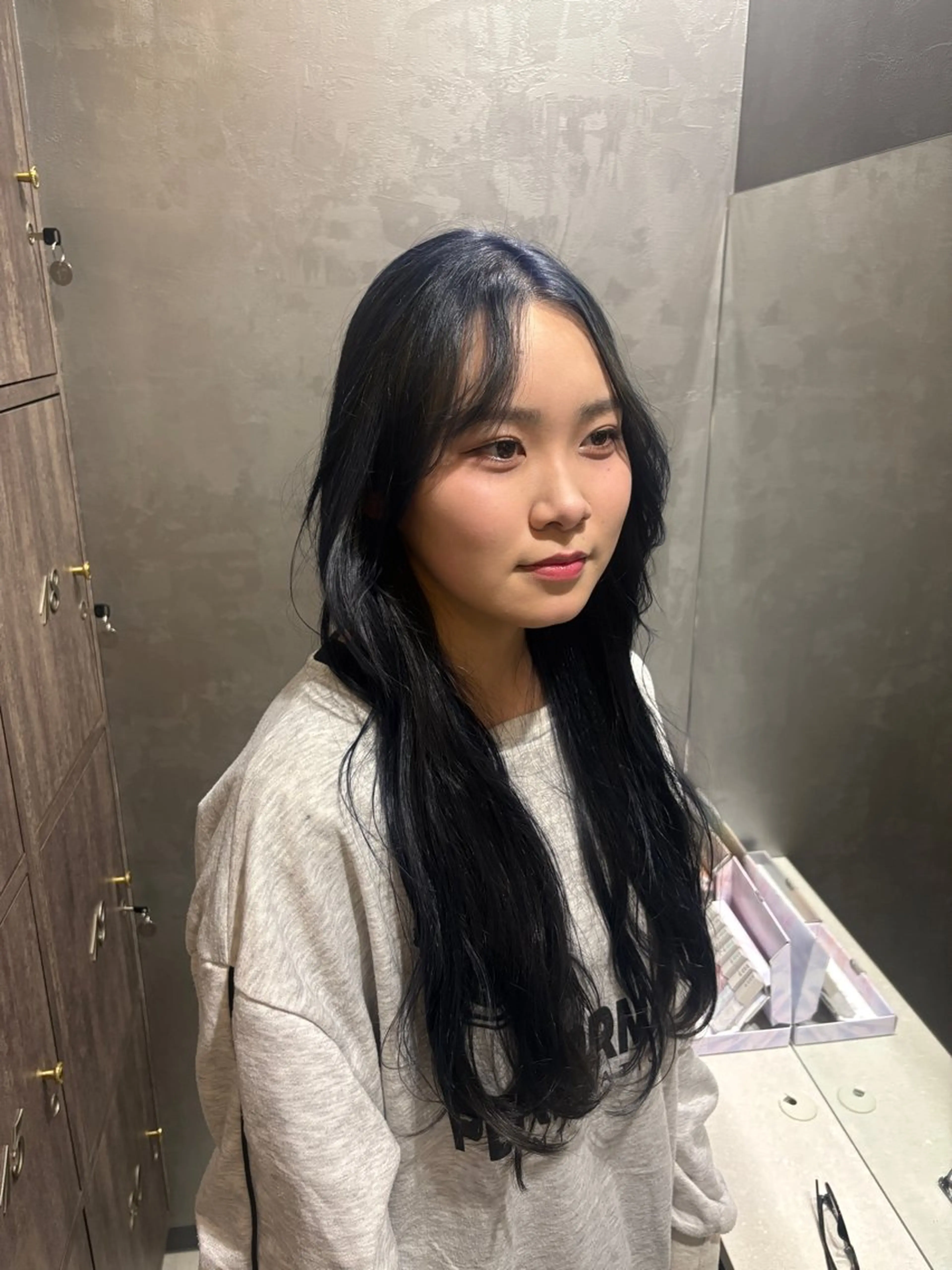 ロング カラー Inity心斎橋/ クルミのヘアスタイル