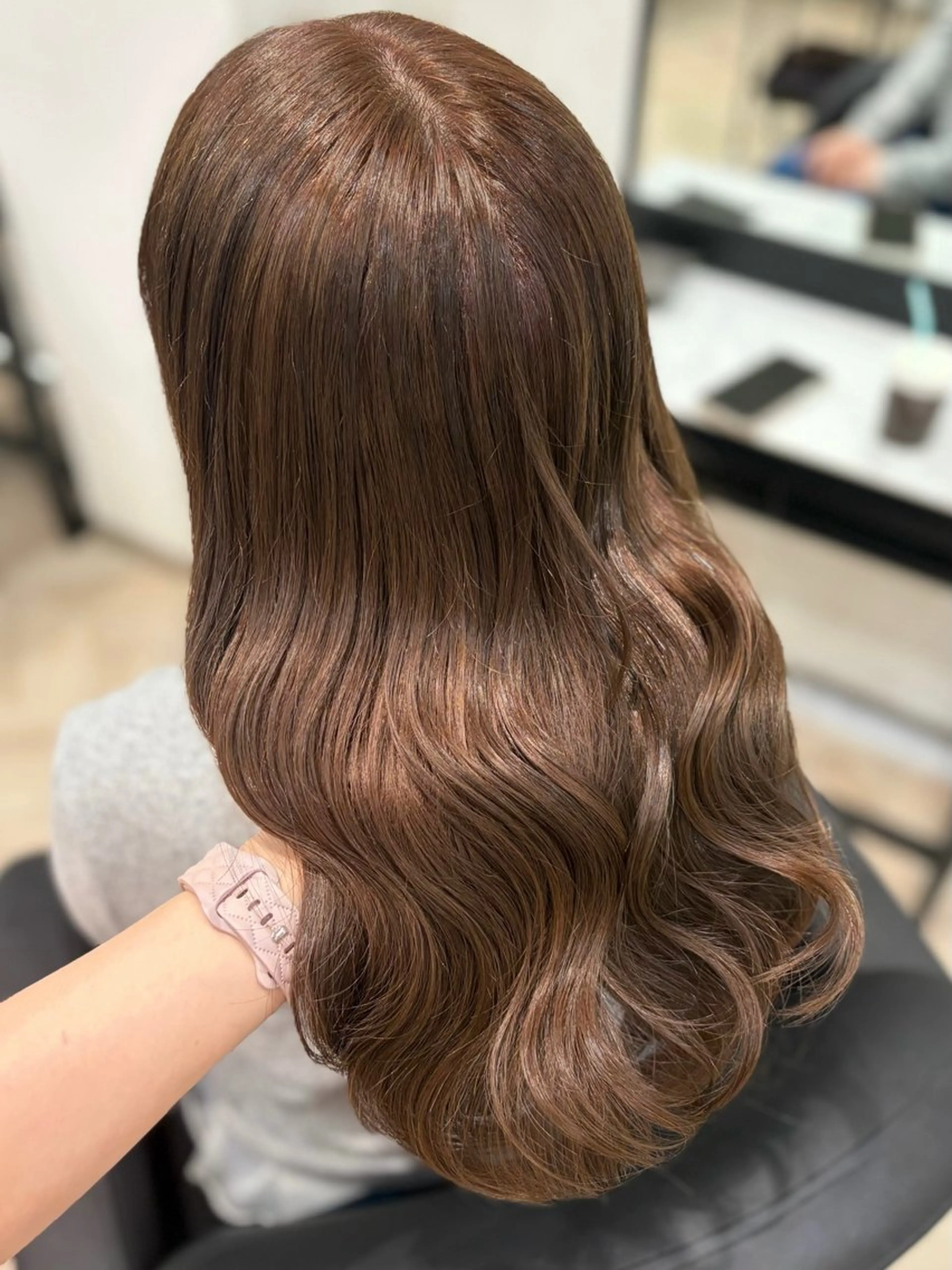 ロング カラー ベージュカラー ブリーチ ミルクティーベージュ 髪質改善 トリートメント ヘアカラー トリートメント 𝒎𝒐𝒆🩰 名駅/ヘアメ/暖色♡のヘアスタイル