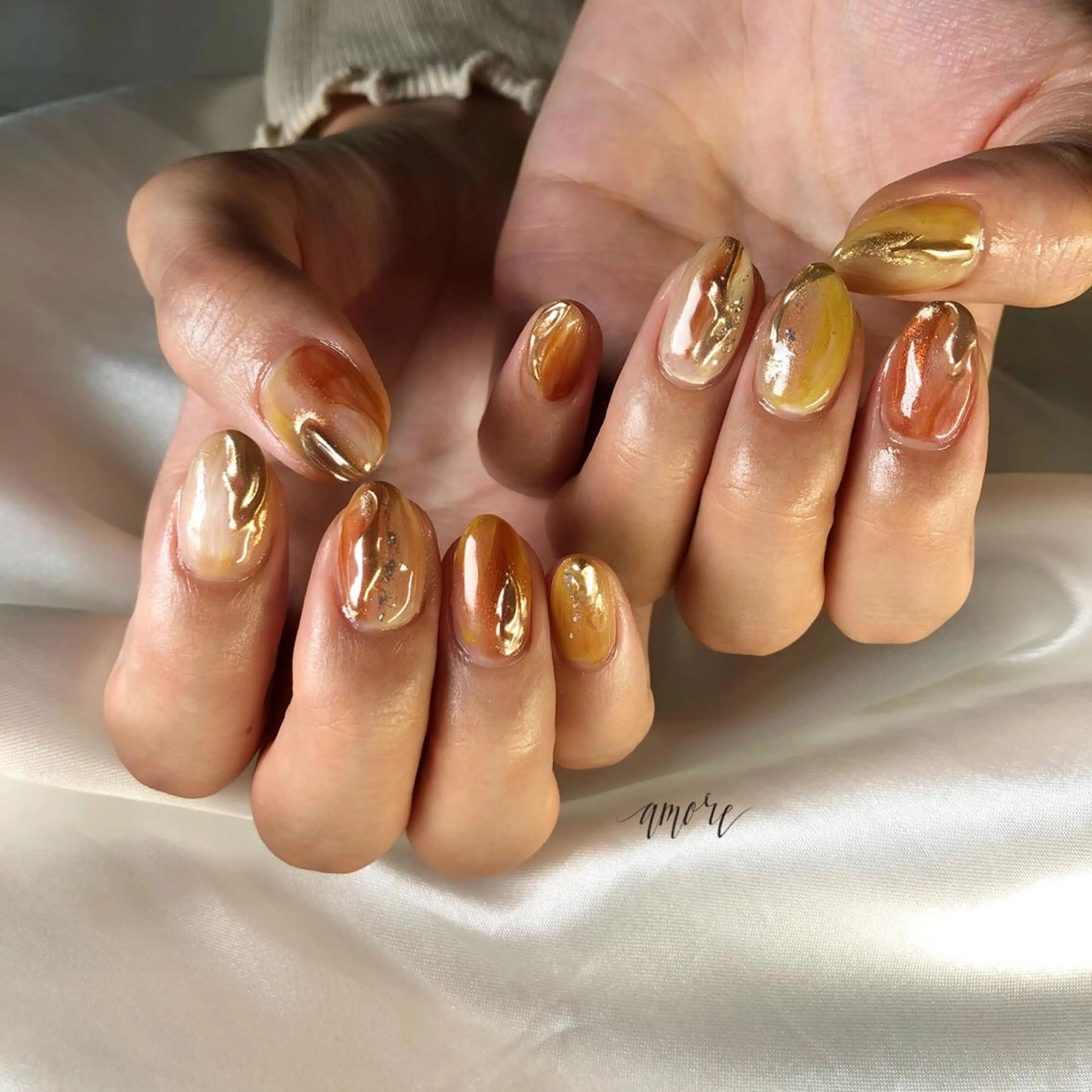 ネイル ジェルネイル 氷ネイル・うるうるネイル マグネットネイル ミラーネイル ニュアンスネイル You kyehwaのネイルデザイン