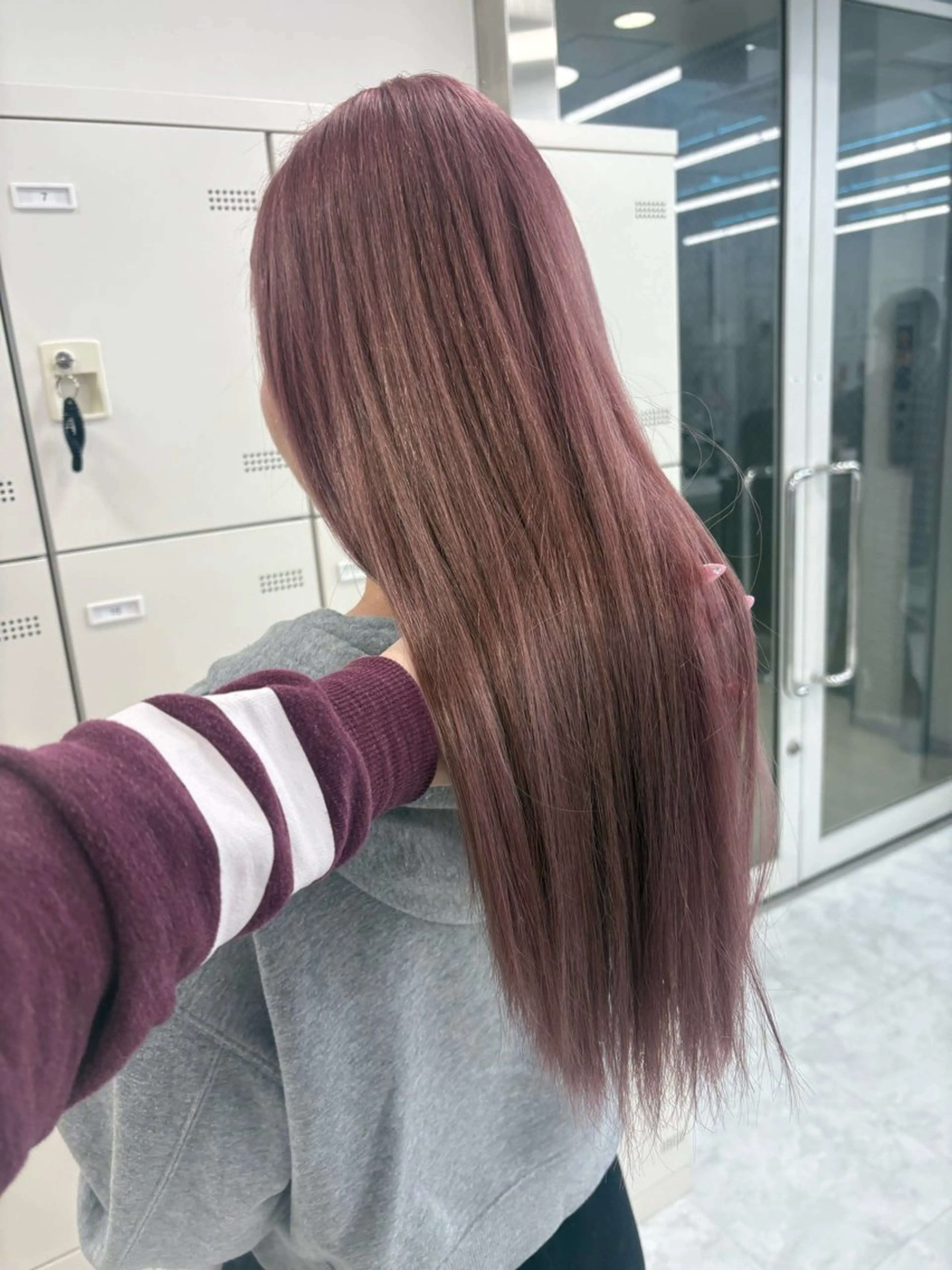 カラー ハイトーン/透明感 艶カラー/SAKI‎のヘアスタイル