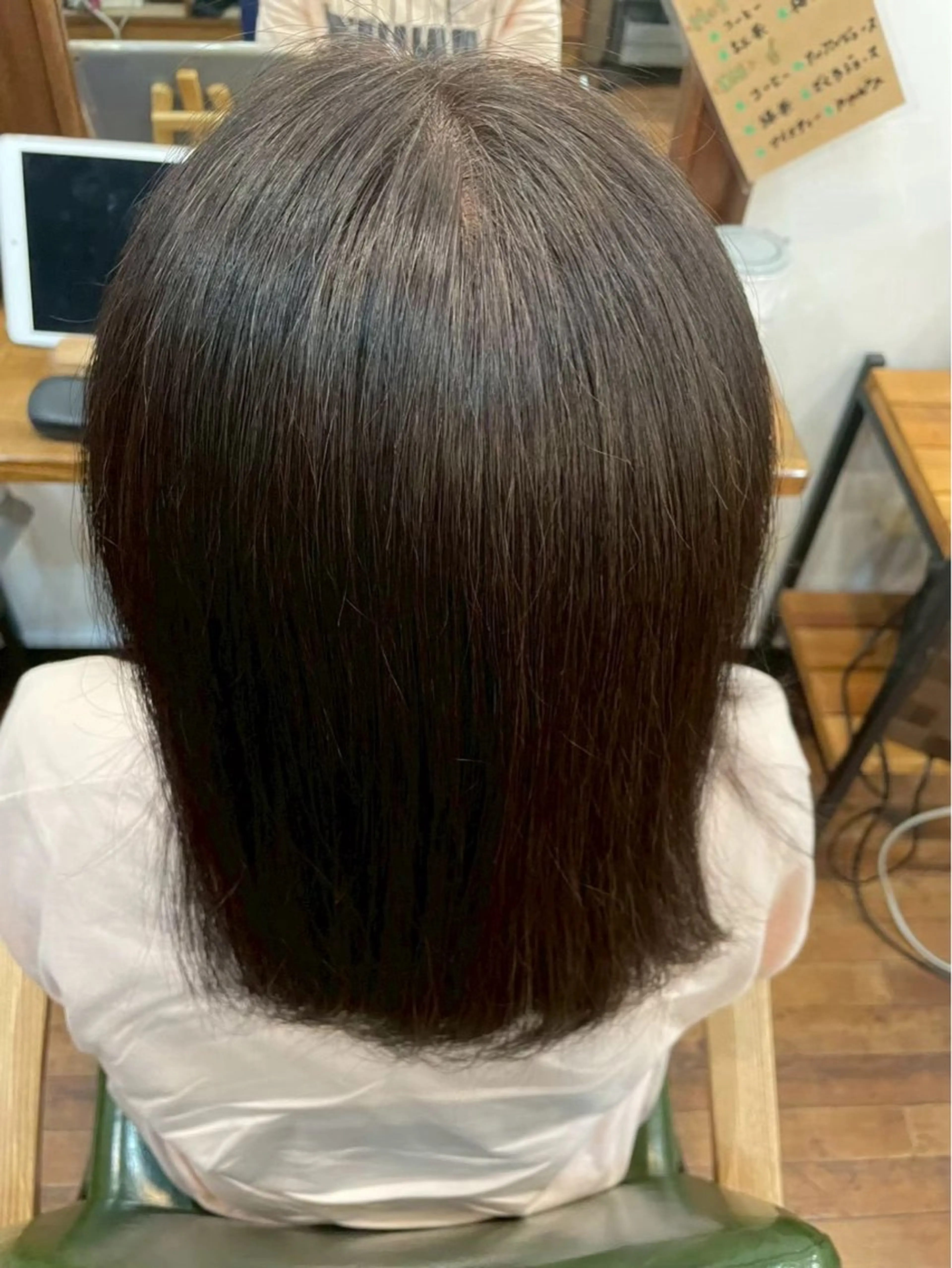 カラー アッシュ アッシュブラウン ブラウンカラー 永井 幸枝のヘアスタイル