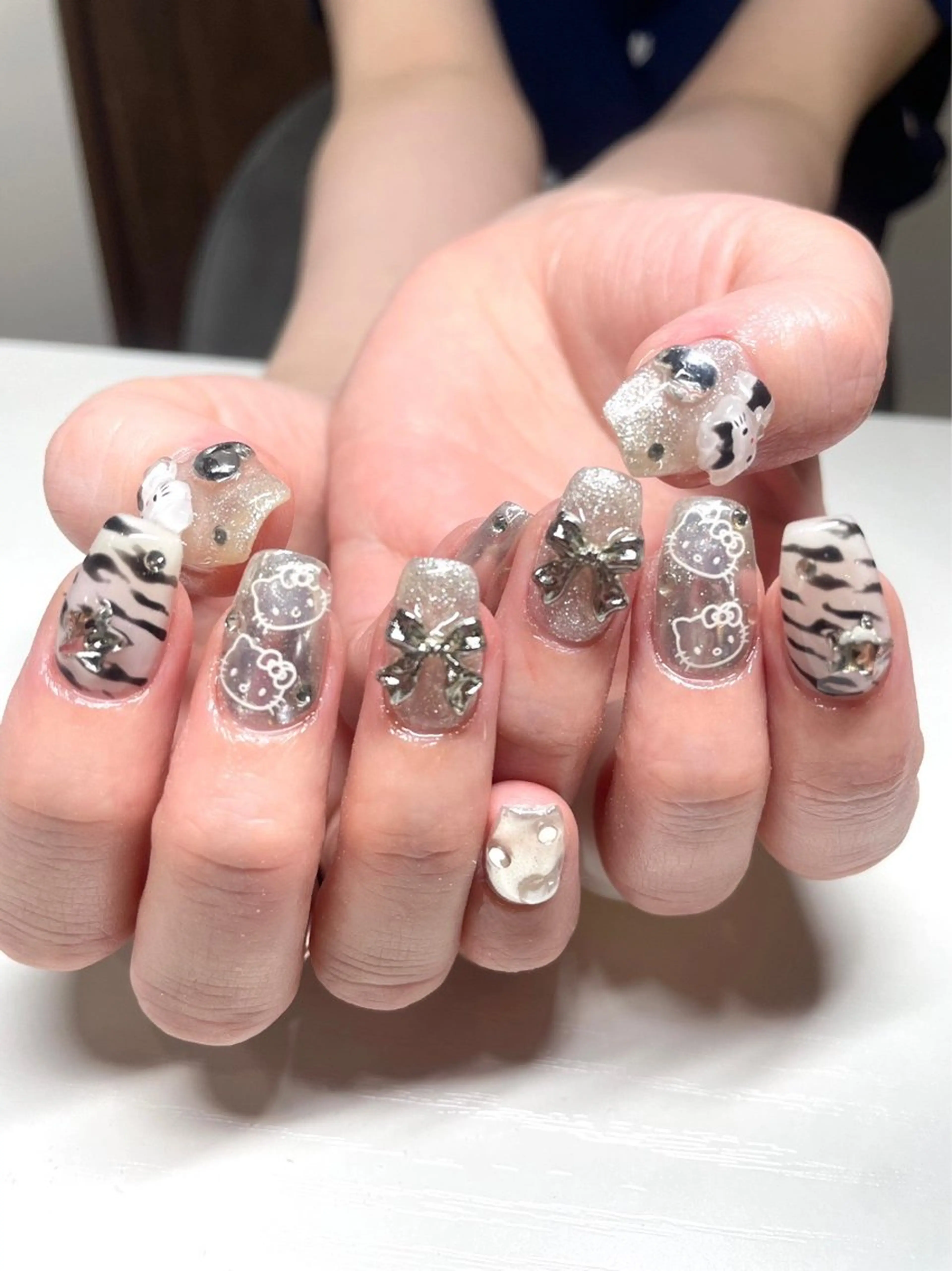 セミロング ハンドネイル LB.nail天王寺店所属・LBnail.sae /おえかきネイルのネイルデザイン