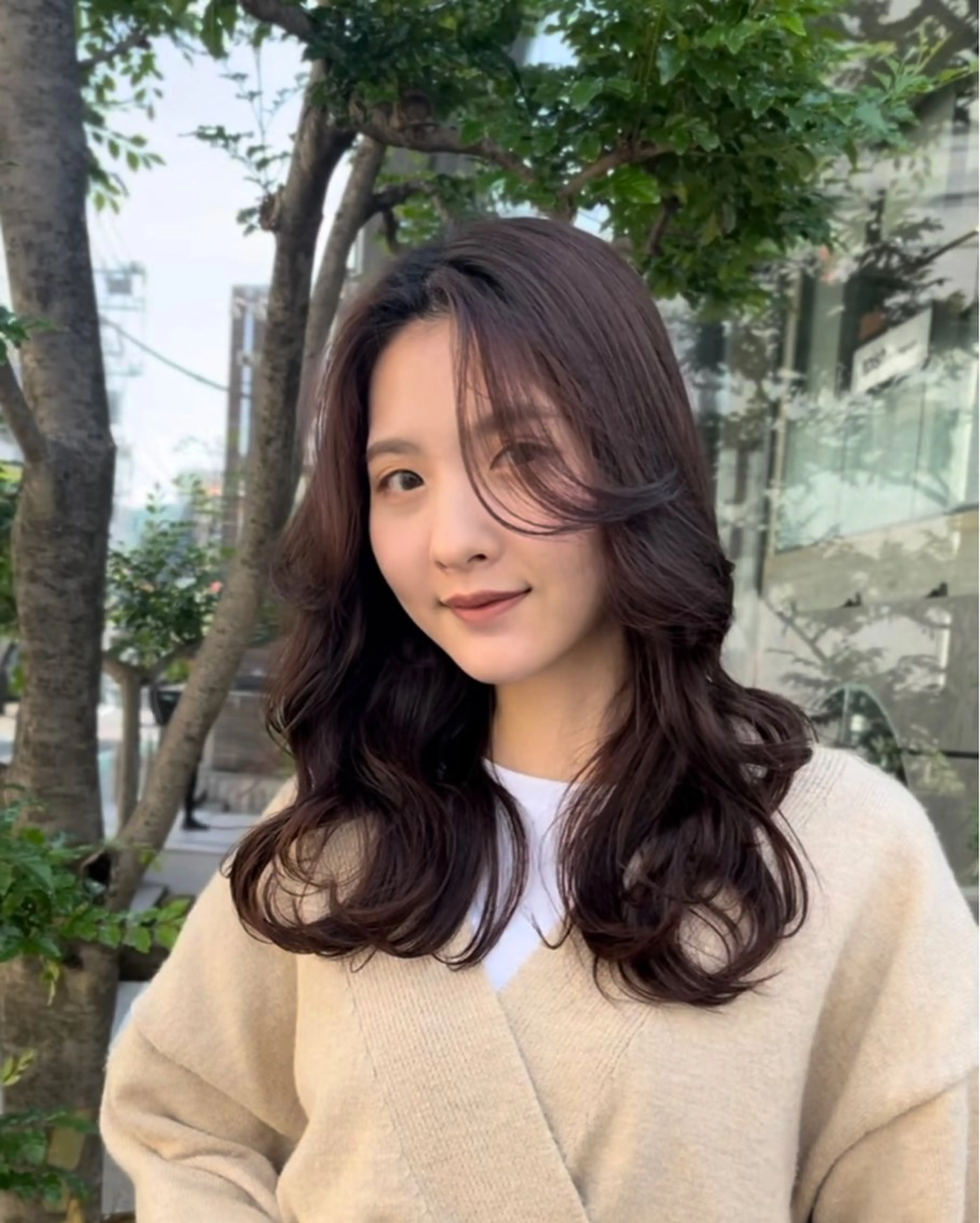 ミディアム ミディアムパーマ 韓国風ヘア タンバルモリパーマ 礒井メンキのヘアスタイル