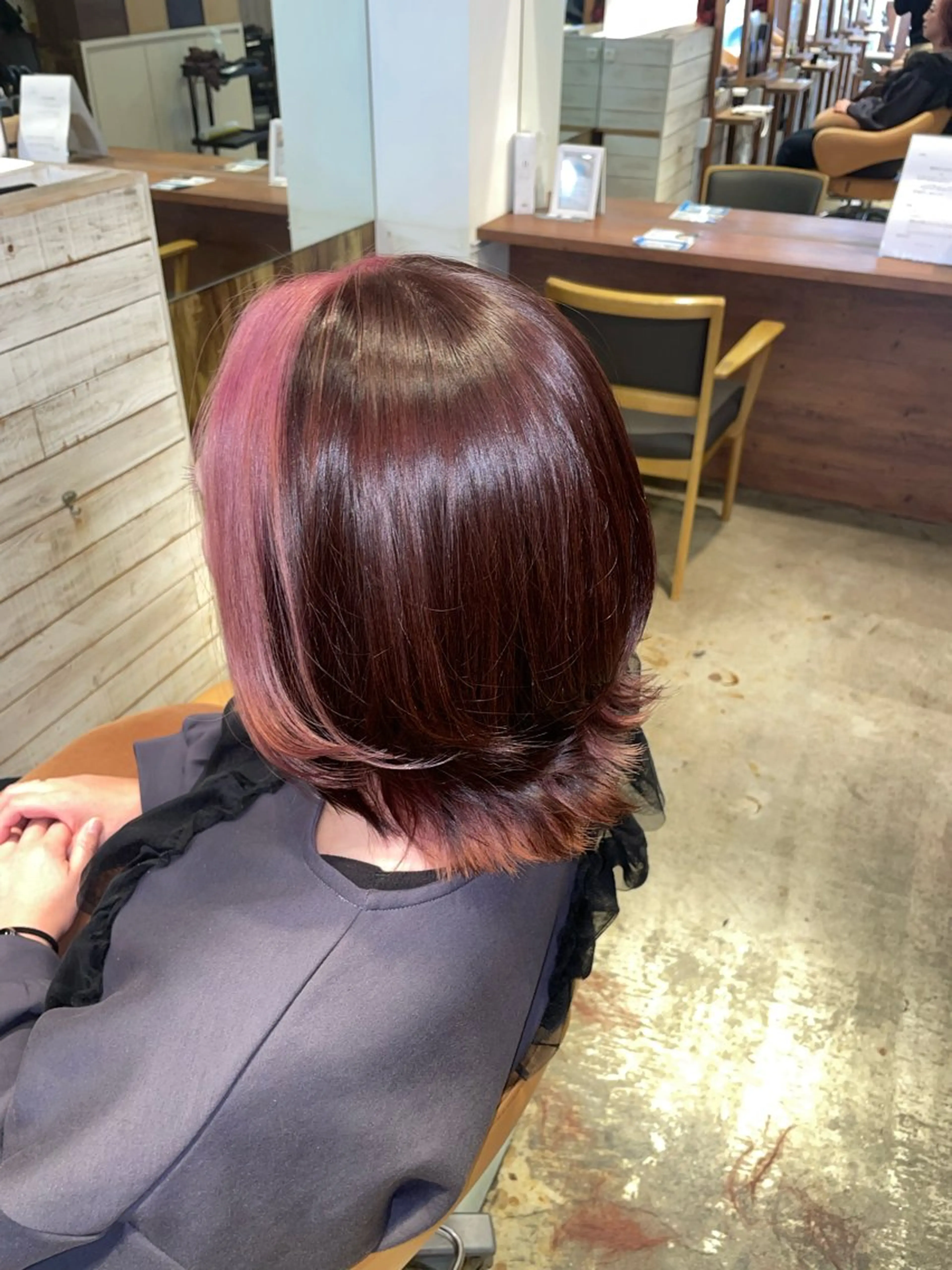 セミロング カラー ミストバング ピンクカラー カット ヘアカラー トリートメント EARTH菊名店👾 ひらのすぐるのヘアスタイル