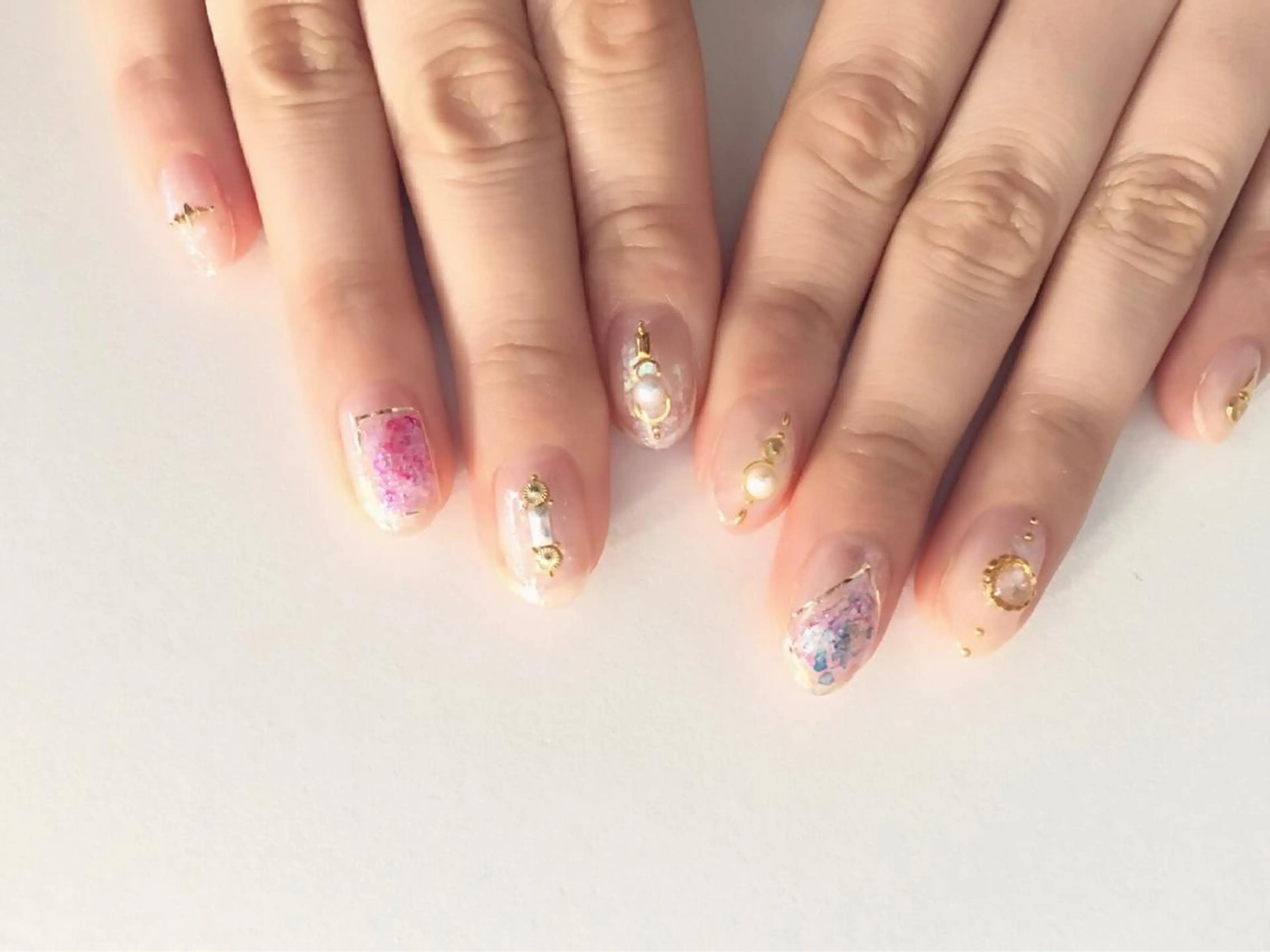 ネイル アートネイル mew mew NAIL & EYEのマツエク・マツパデザイン