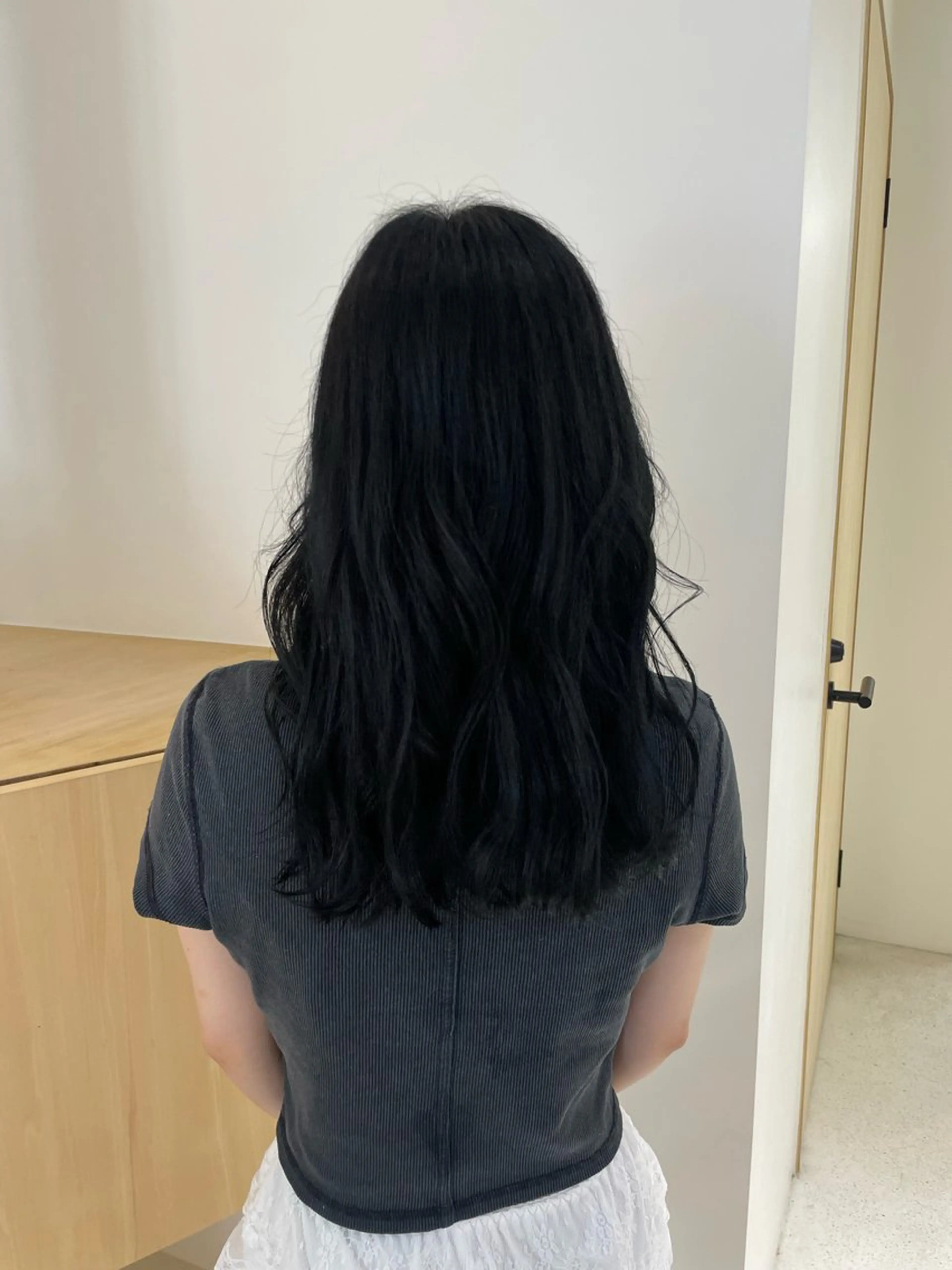 ロング ヘアカラー トリートメント 蓑輪璃央 ショートカットのヘアスタイル