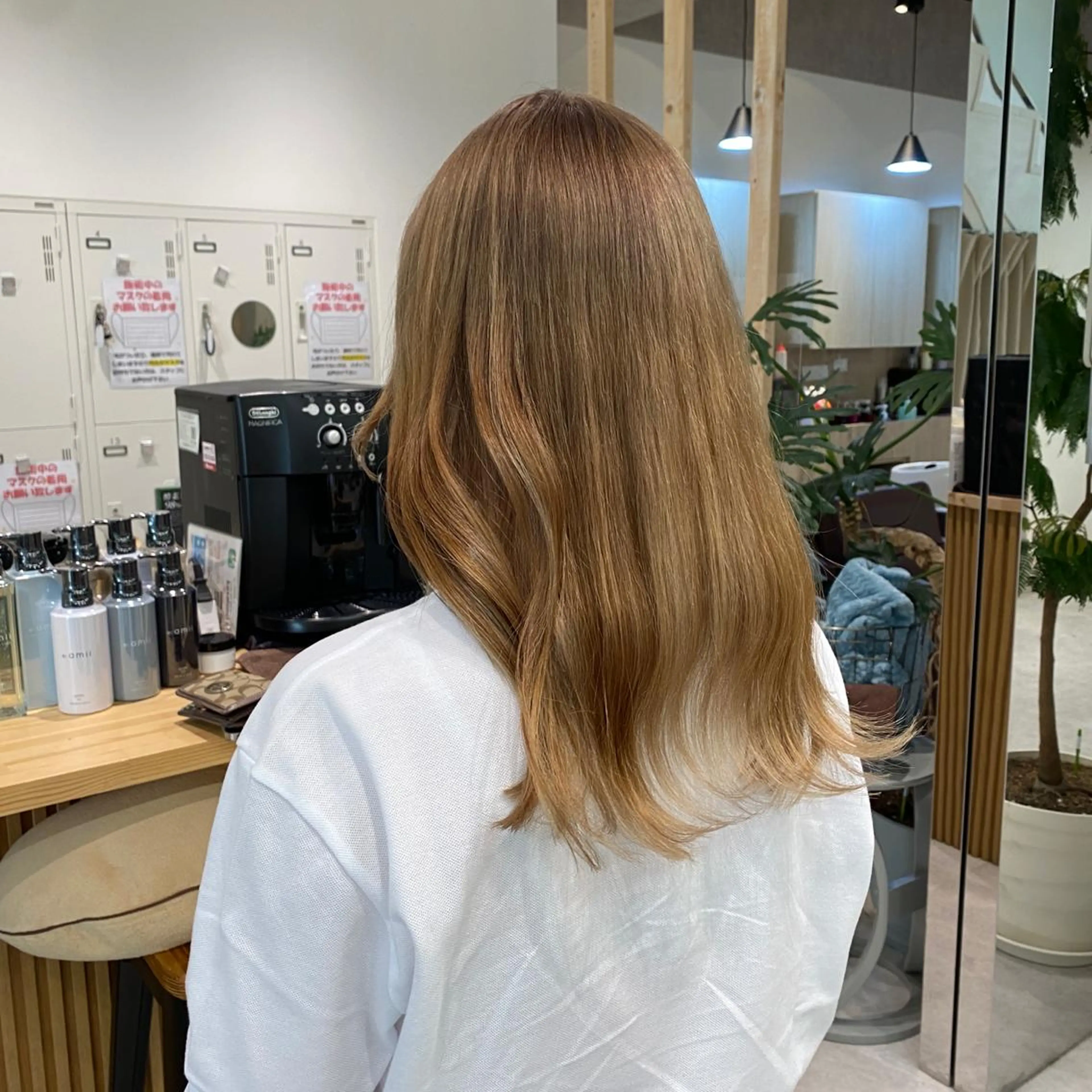 ミディアム カラー ベージュカラー ミルクティーベージュ THE ESCALA 町田所属・町田縮毛矯正/ 髪質改善/美髪特化のヘアスタイル