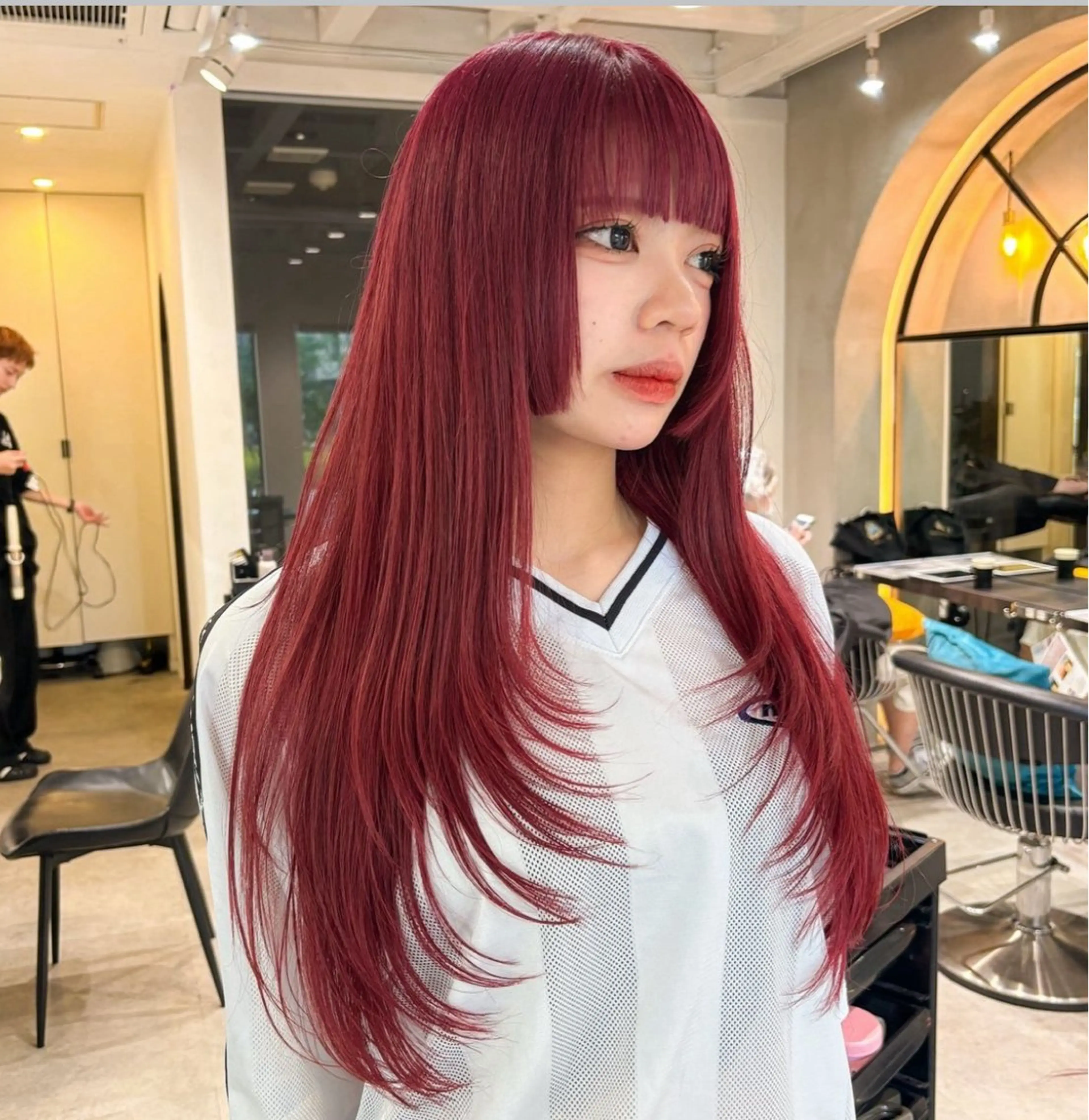 ロング 顔まわりレイヤー レイヤーカット ウルフカット ヘアカラー トリートメント 🤍aimi🤍 ウルフ/韓国ヘアのヘアスタイル