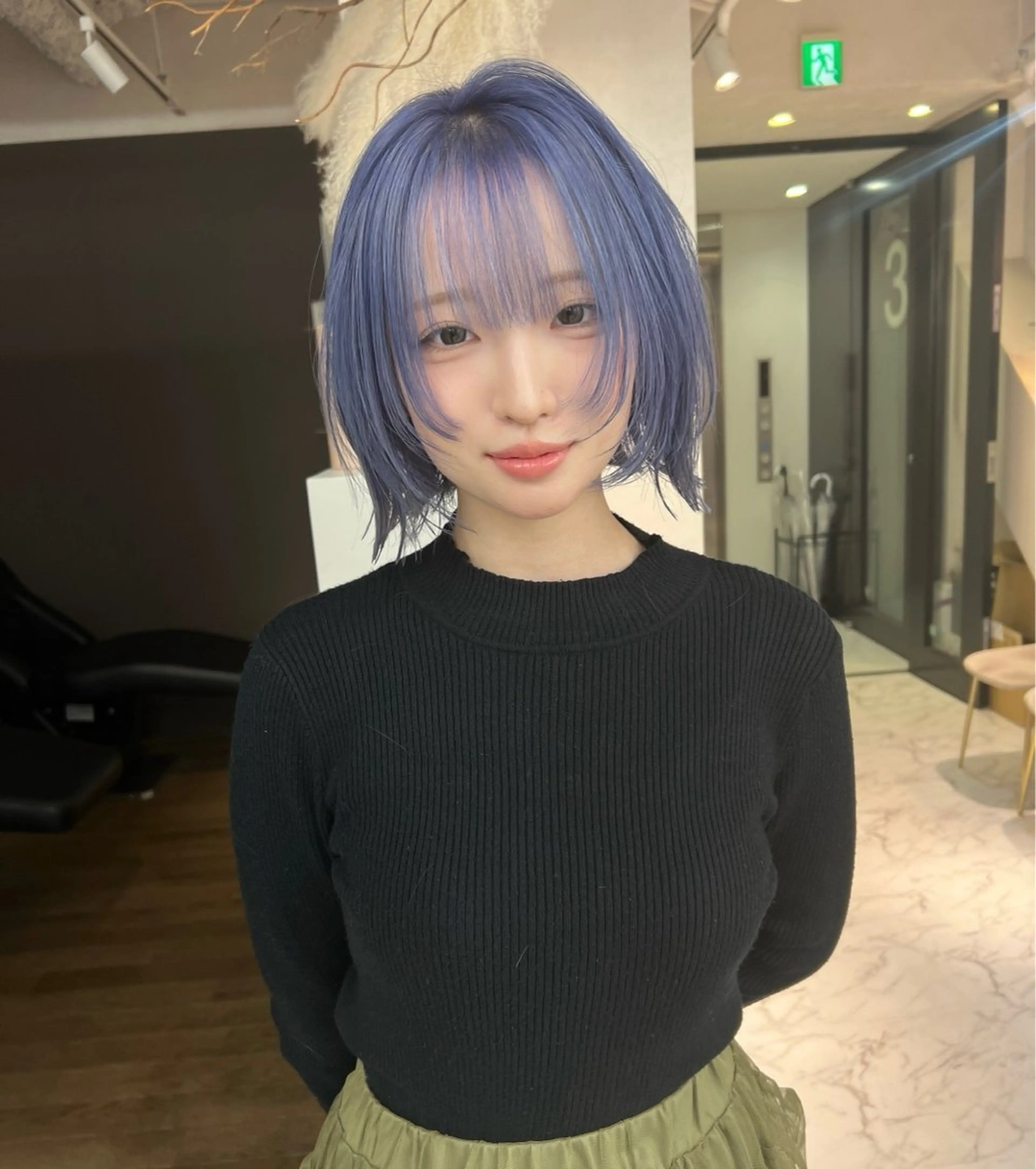 ミディアム ブリーチ/ウルフ ハッシュカット/石山のヘアスタイル