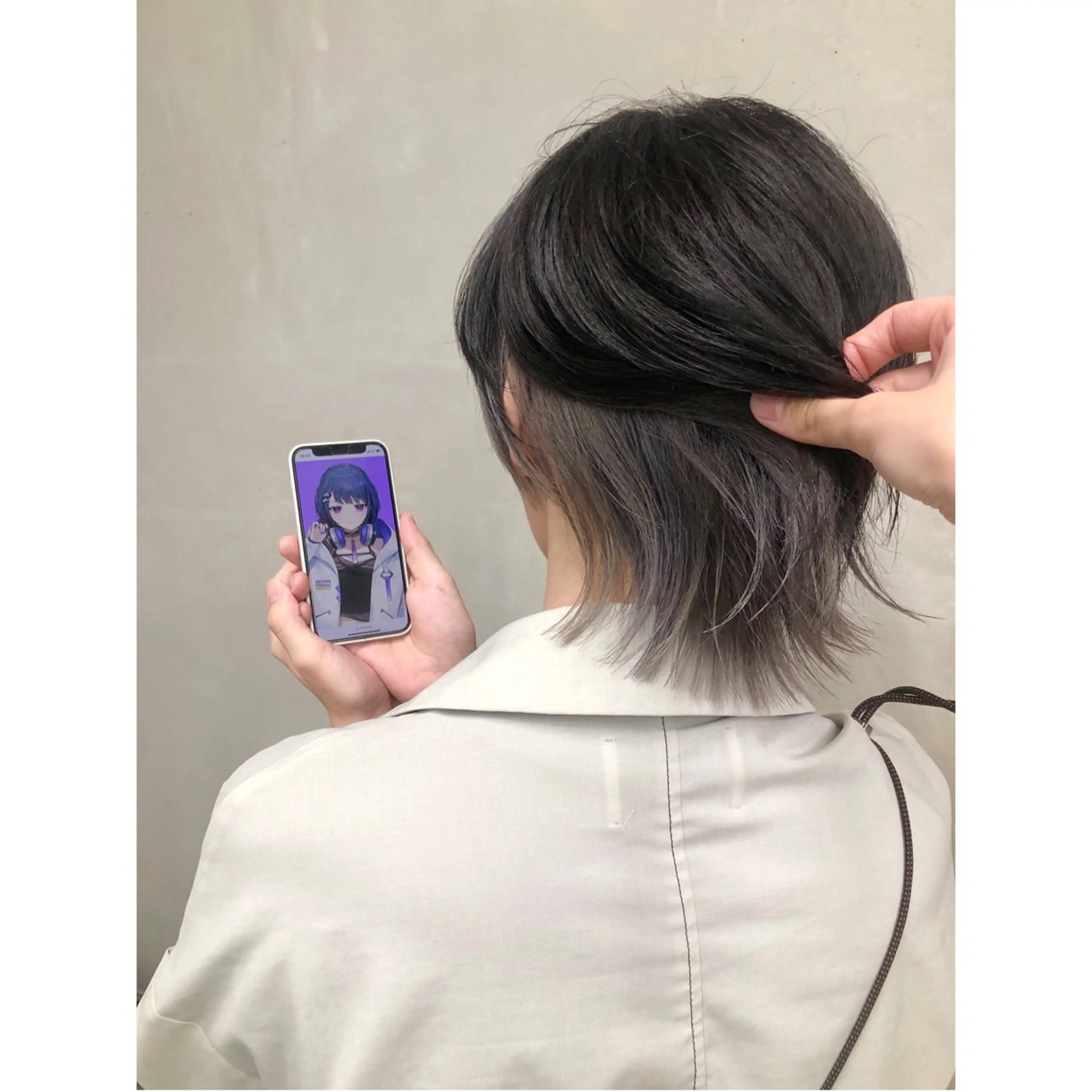 ショート カラー ブリーチ 推しカラー✨ オタク美容師ユウカのヘアスタイル