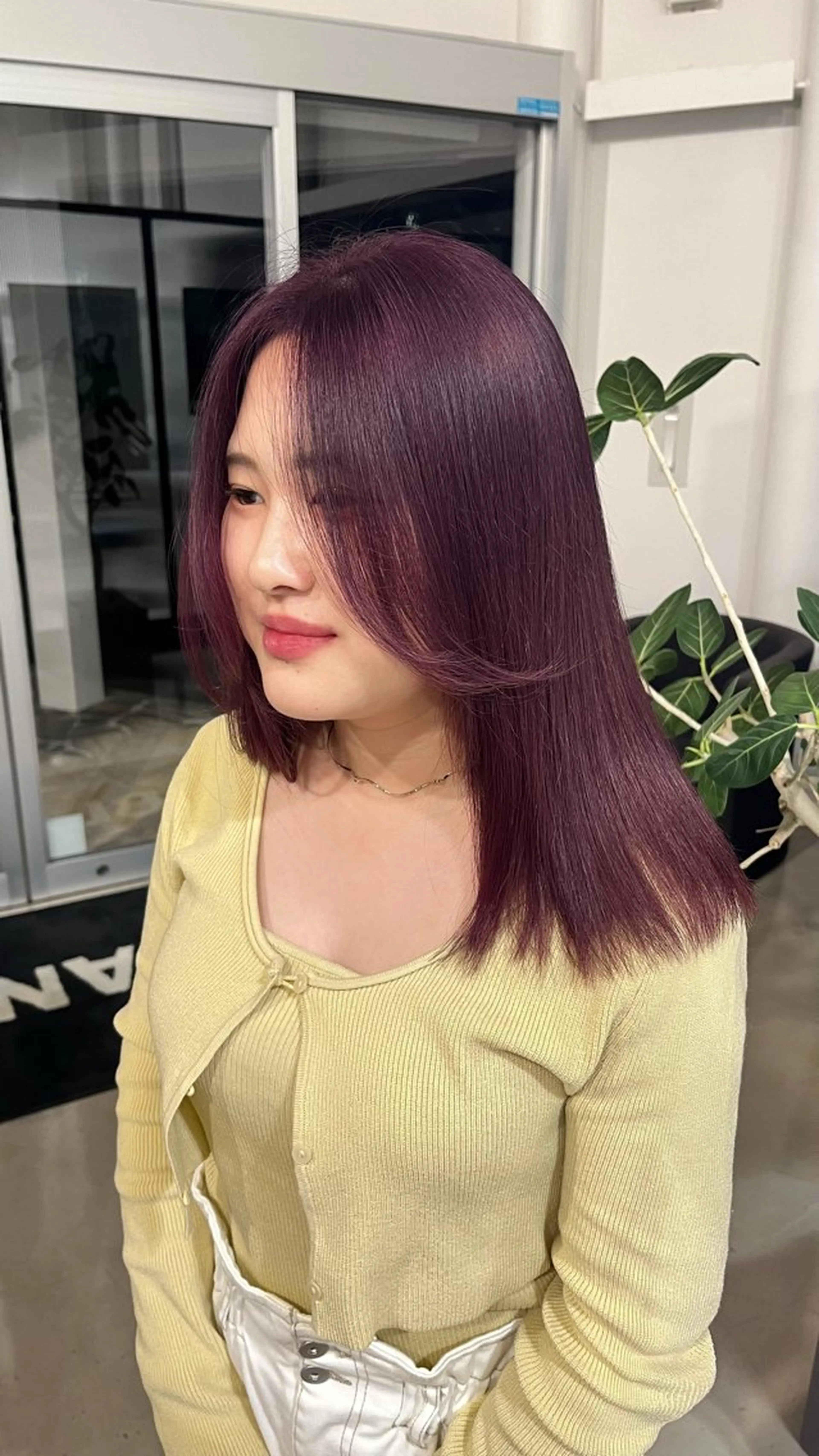 ミディアム カラー パーマ/ハイトーン/ レイヤー/伊藤萌のヘアスタイル