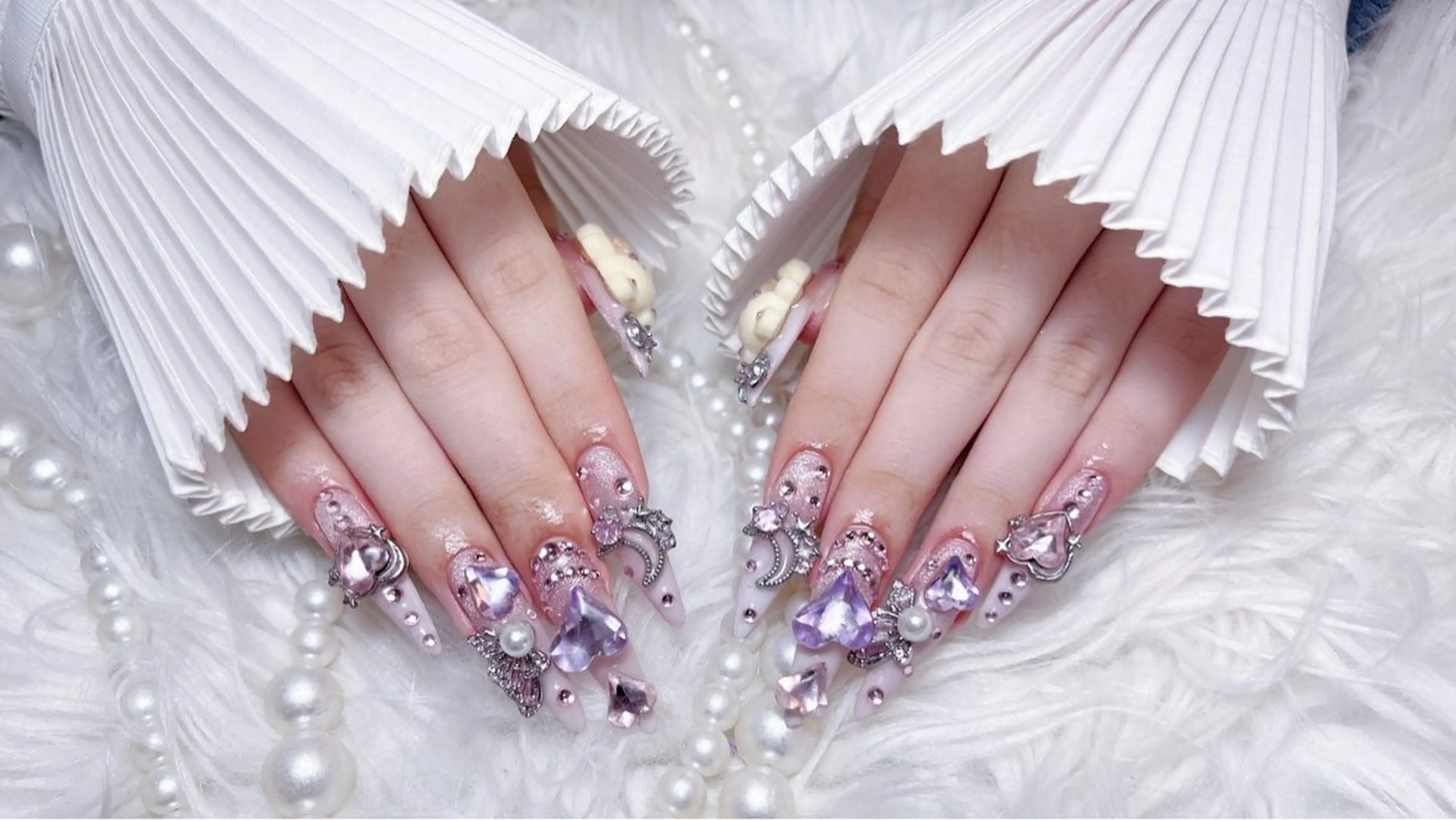 ネイル ハンドネイル 🩵Yun nail Salon 🩵のネイルデザイン