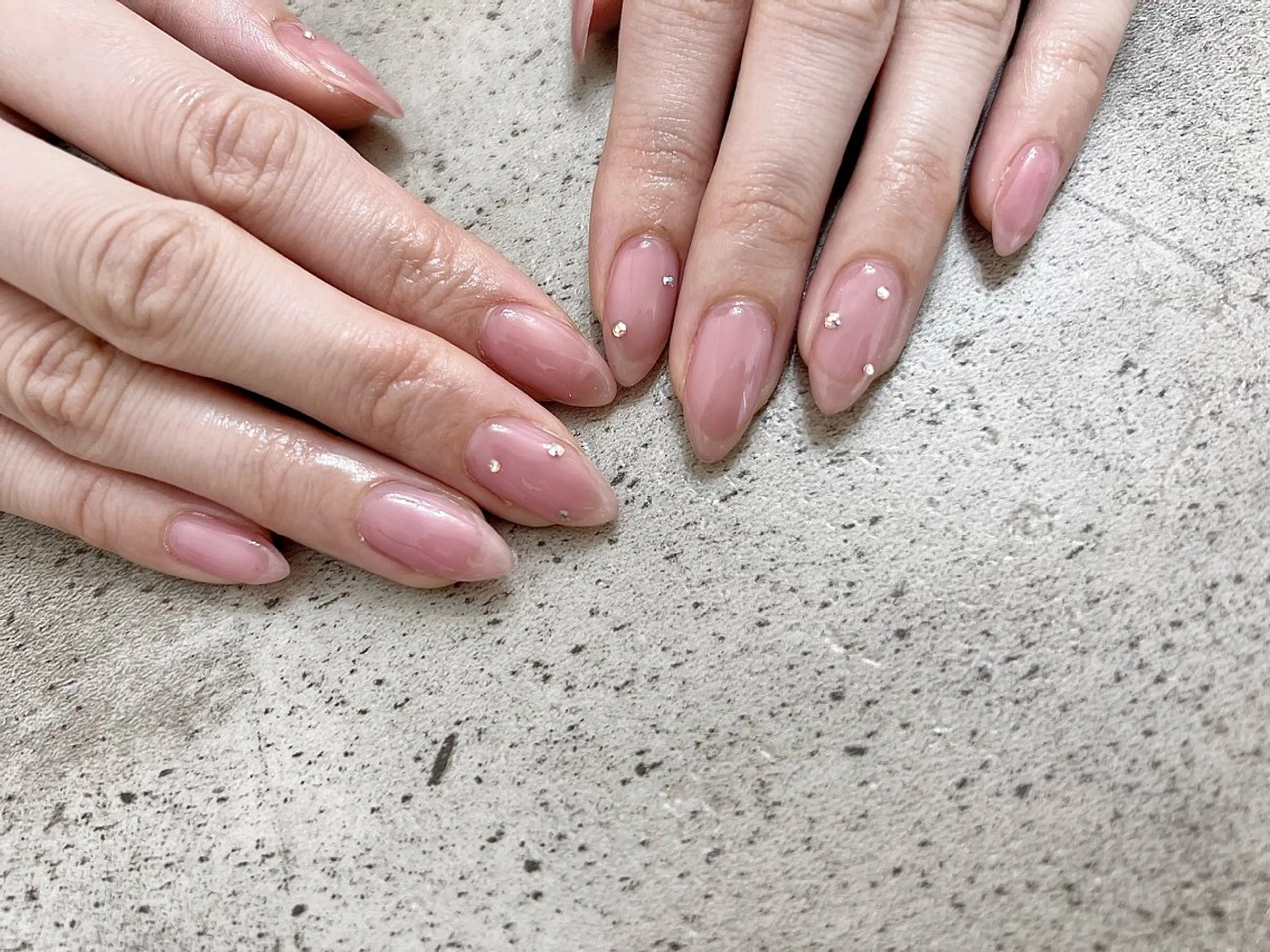 ネイル ワンカラーネイル ストーンネイル Maison Calin manaのネイルデザイン