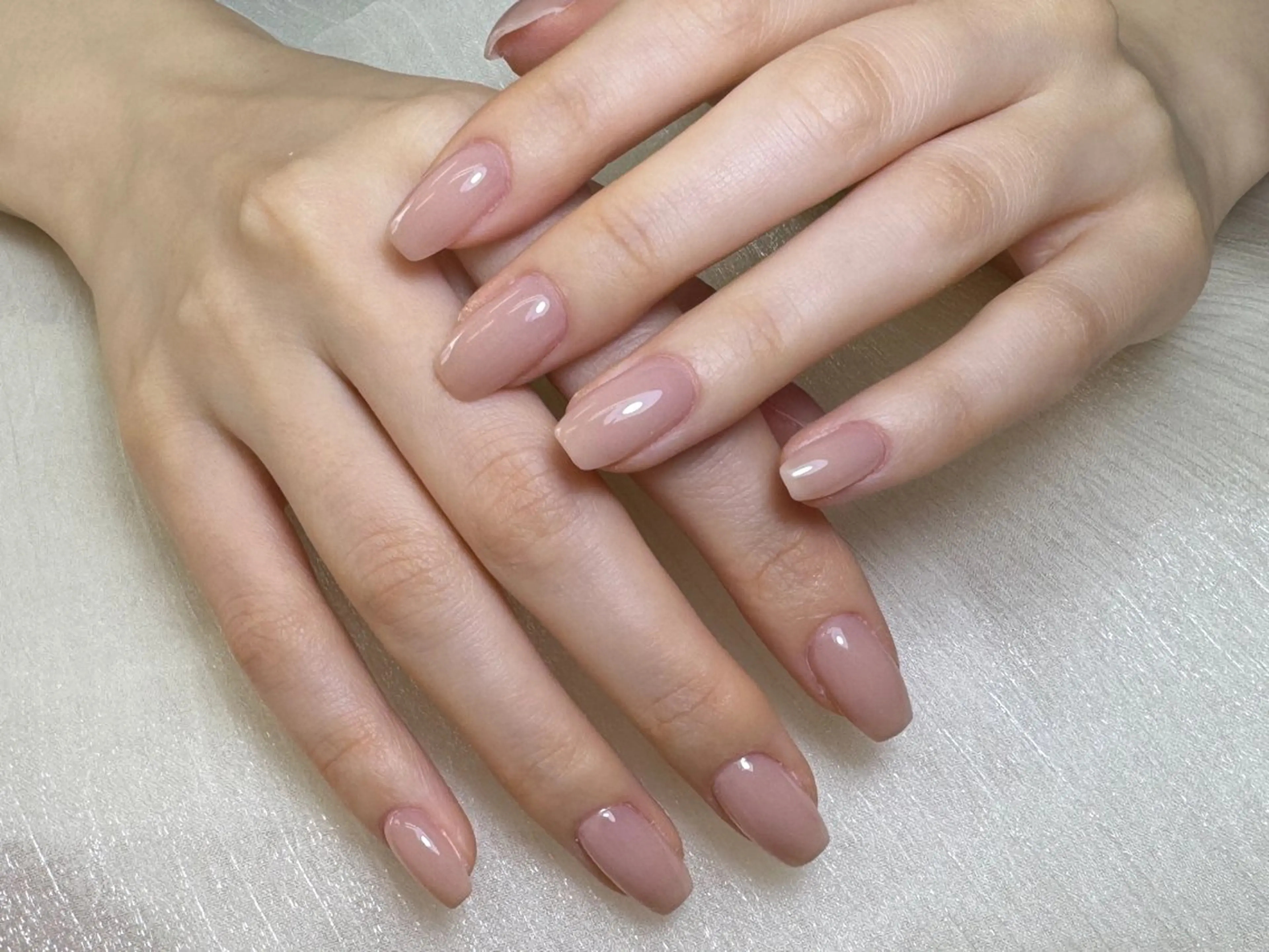 ネイル オフィスネイル ワンカラーネイル ピンク ピンクベージュ ハンドネイル ハンドケア PIPPY NAILSのネイルデザイン