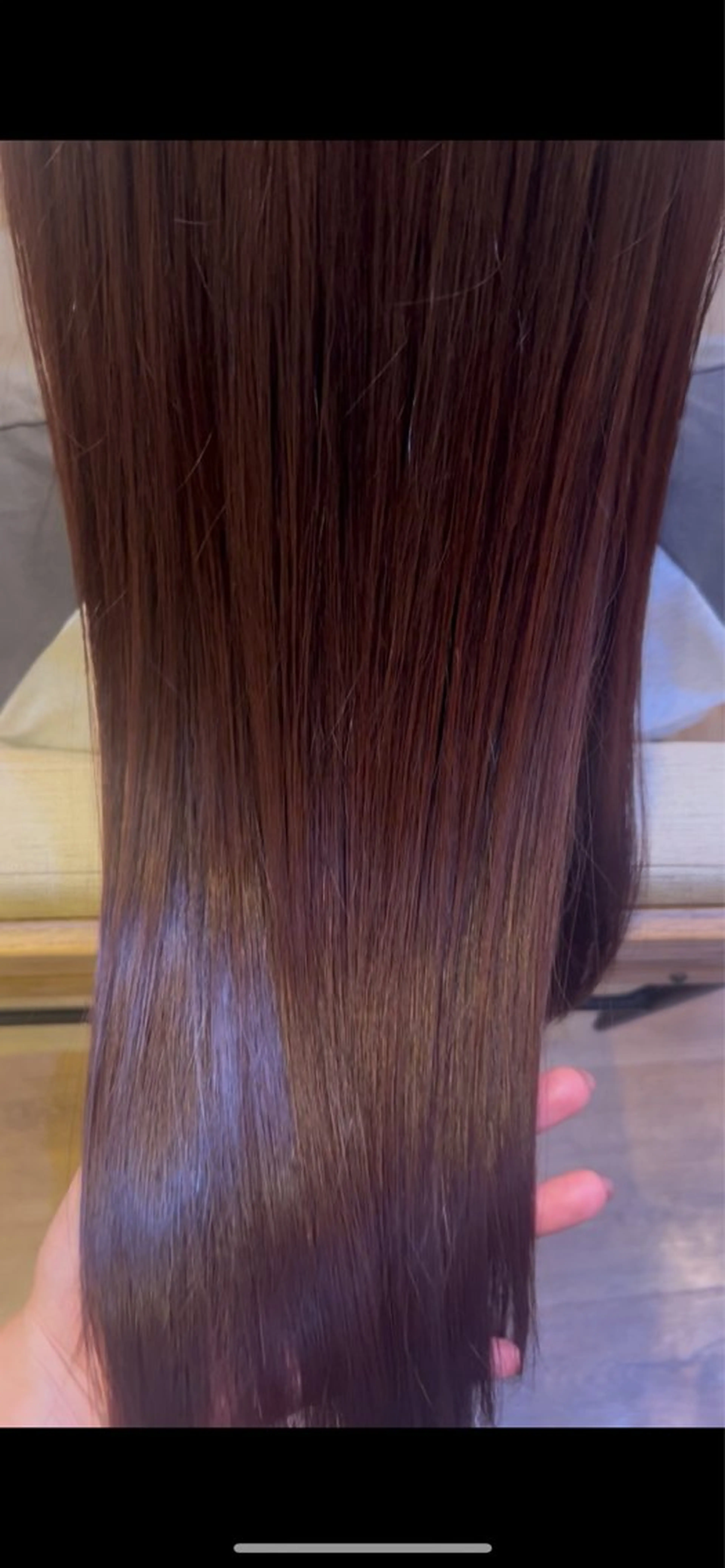 ミディアム 尾崎 恭子のヘアスタイル