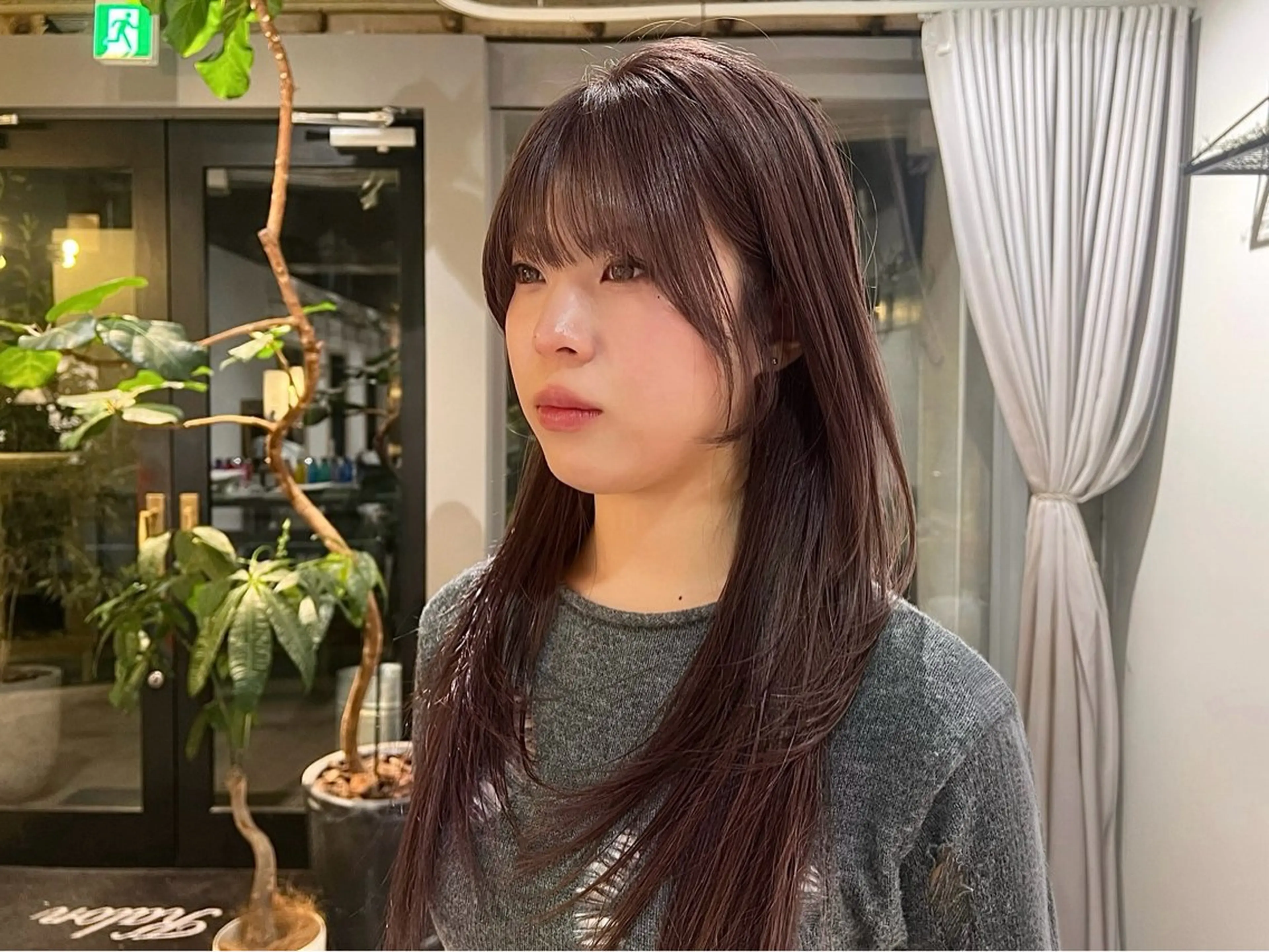 🟡【U24】🟡前髪+顔周りカット 卒業式前にメンテナンス♡スタイリング剤付いている方はシャンプー +¥550の写真