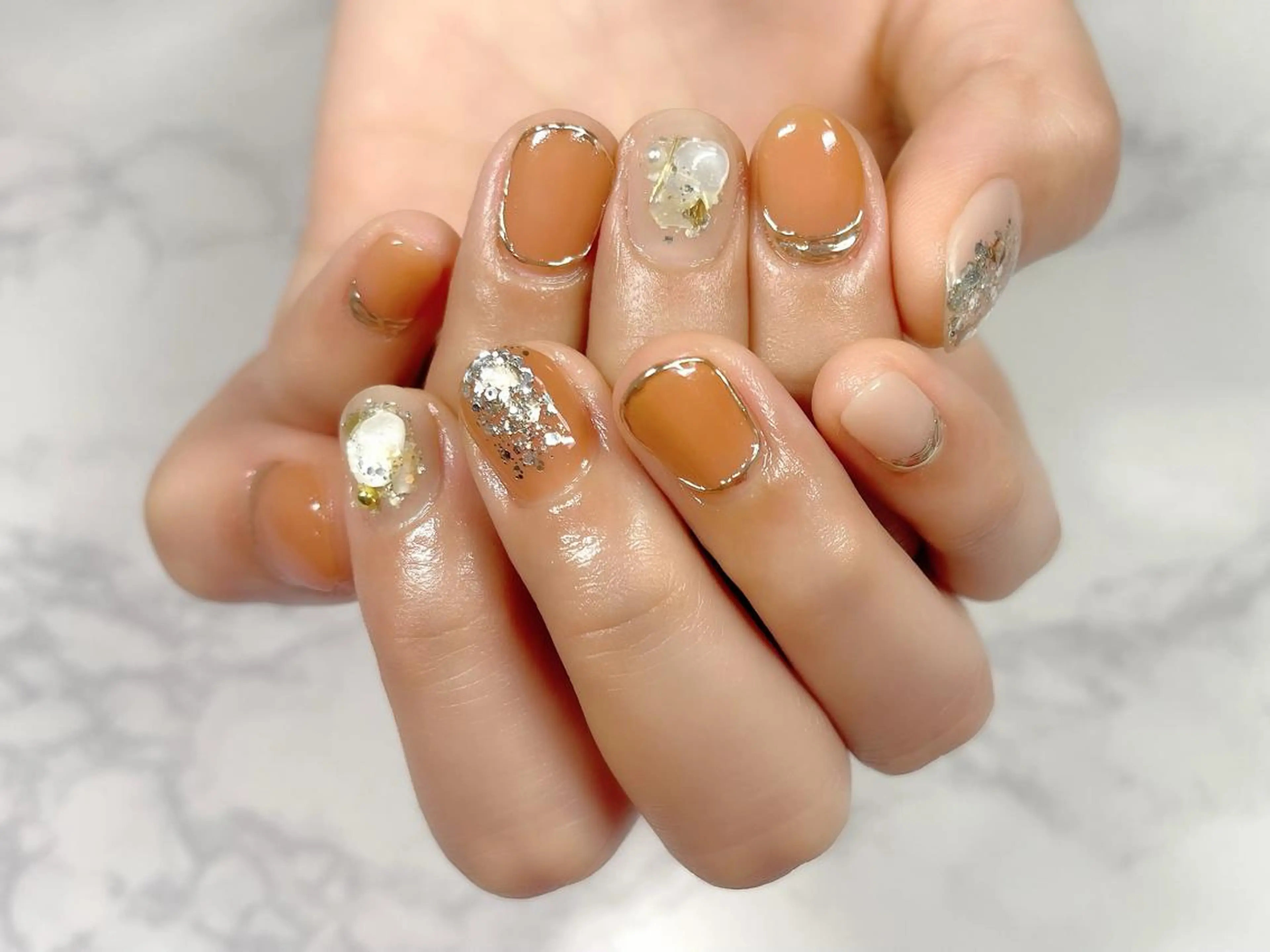 ネイル オレンジ ハンドネイル Nail Salon KURELLYのネイルデザイン
