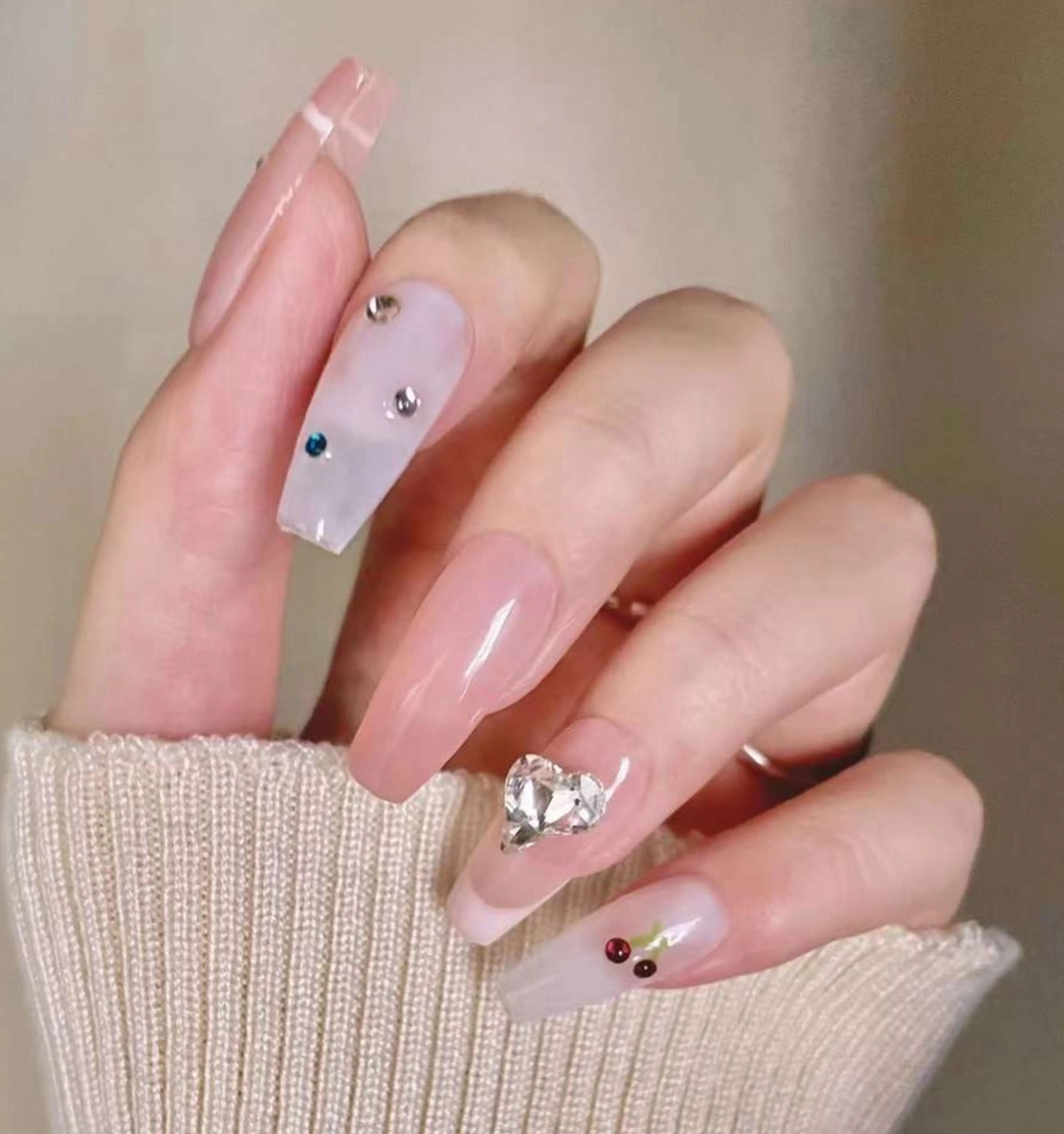 ネイル MoonNail ユリ🌸のネイルデザイン