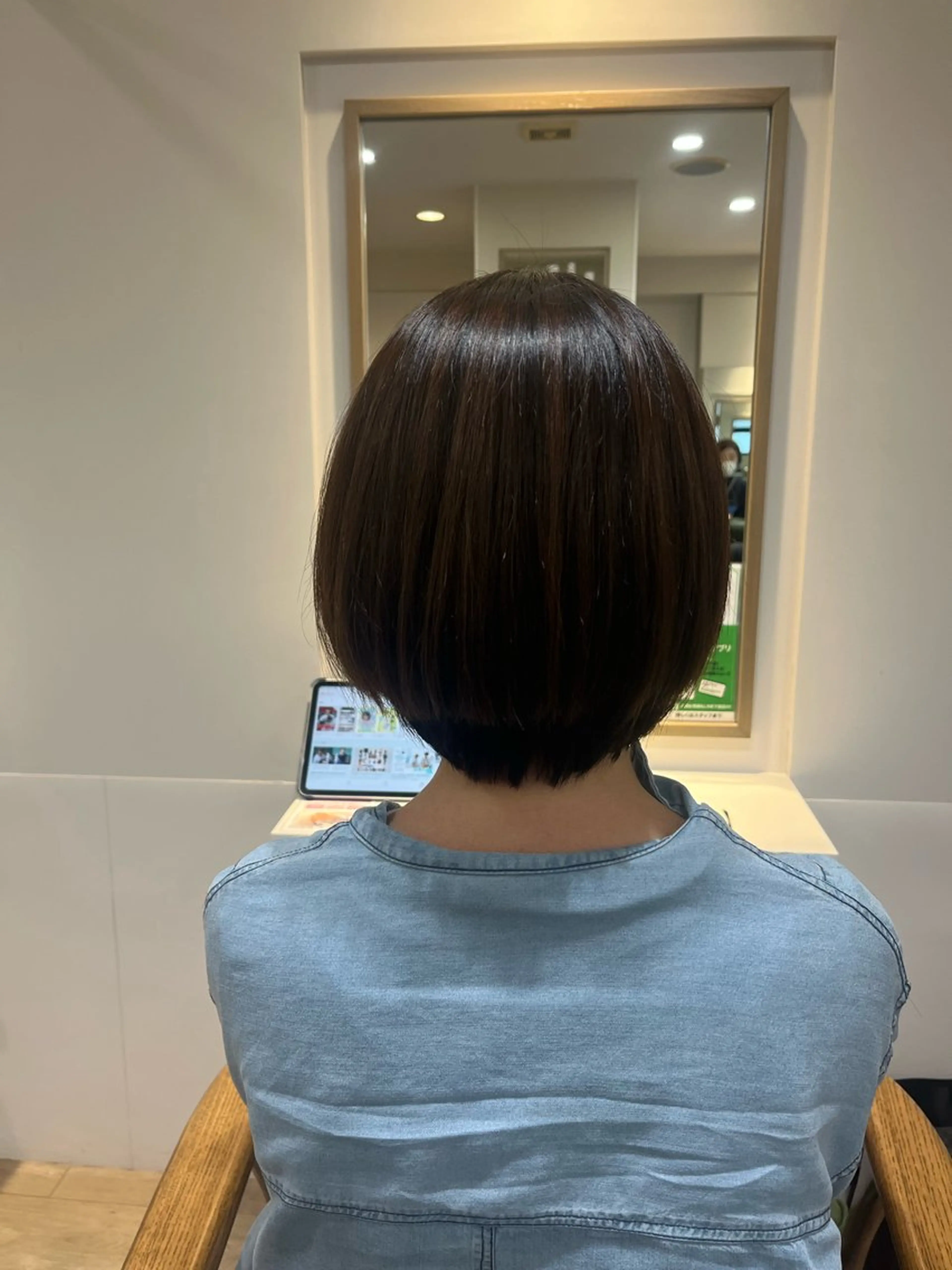 ショート 小鴨 美佳のヘアスタイル