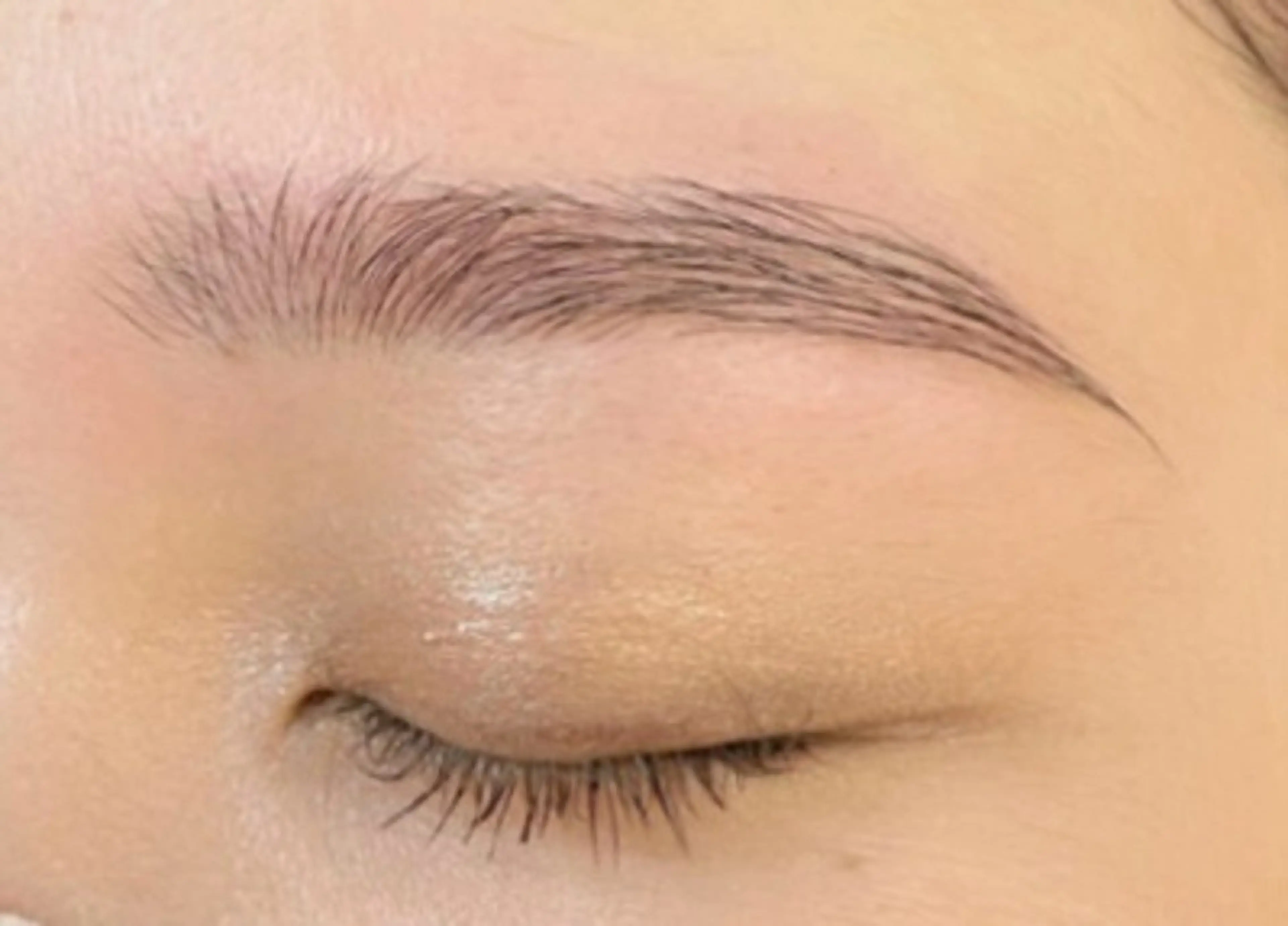 アイブロウ BRISE erikaのマツエク・マツパデザイン