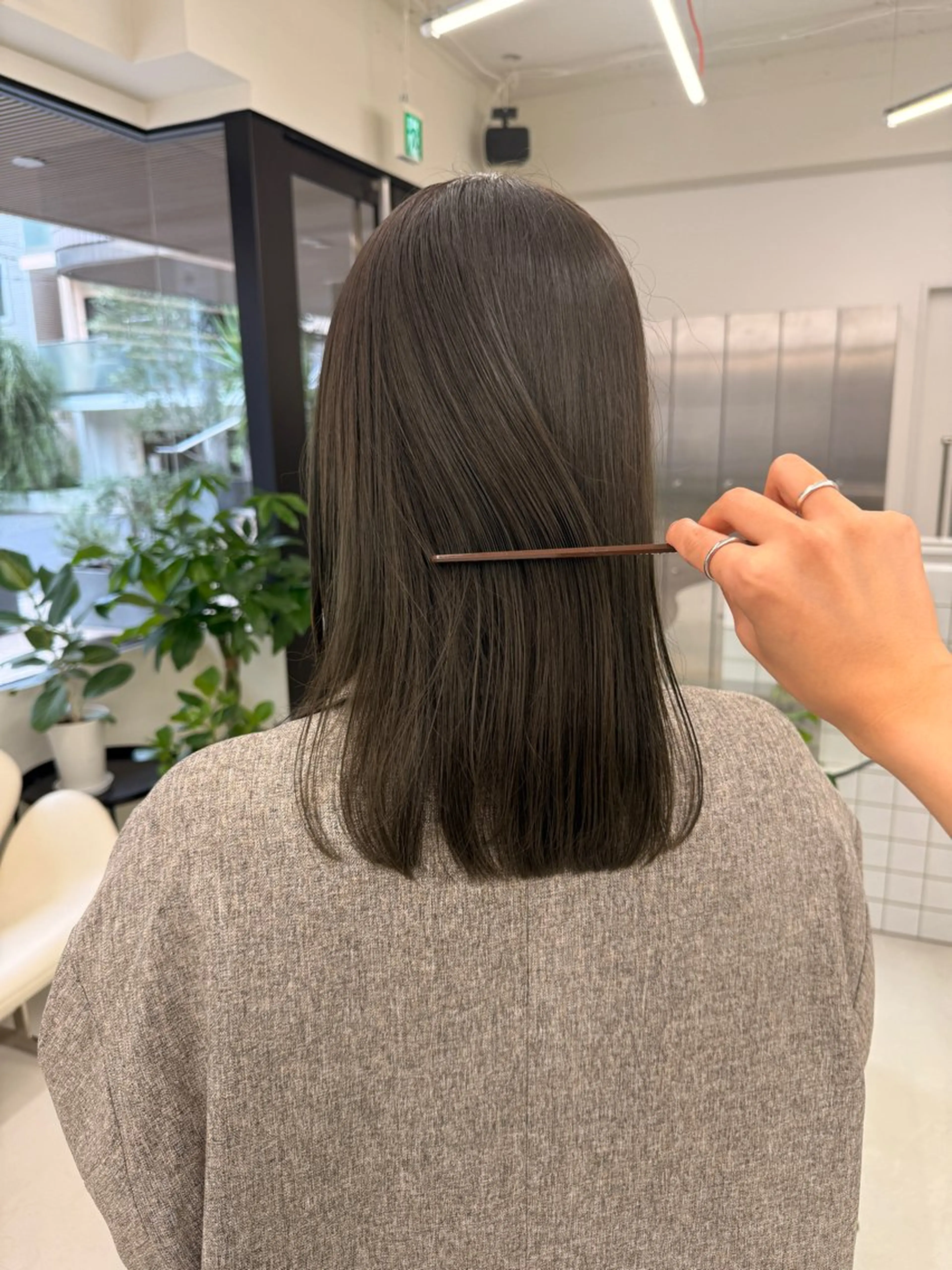 🌸4月限定🌸8​〜​12トーンオリーブブラウン🫒カット+艶カラー+5stepトリートメントの写真