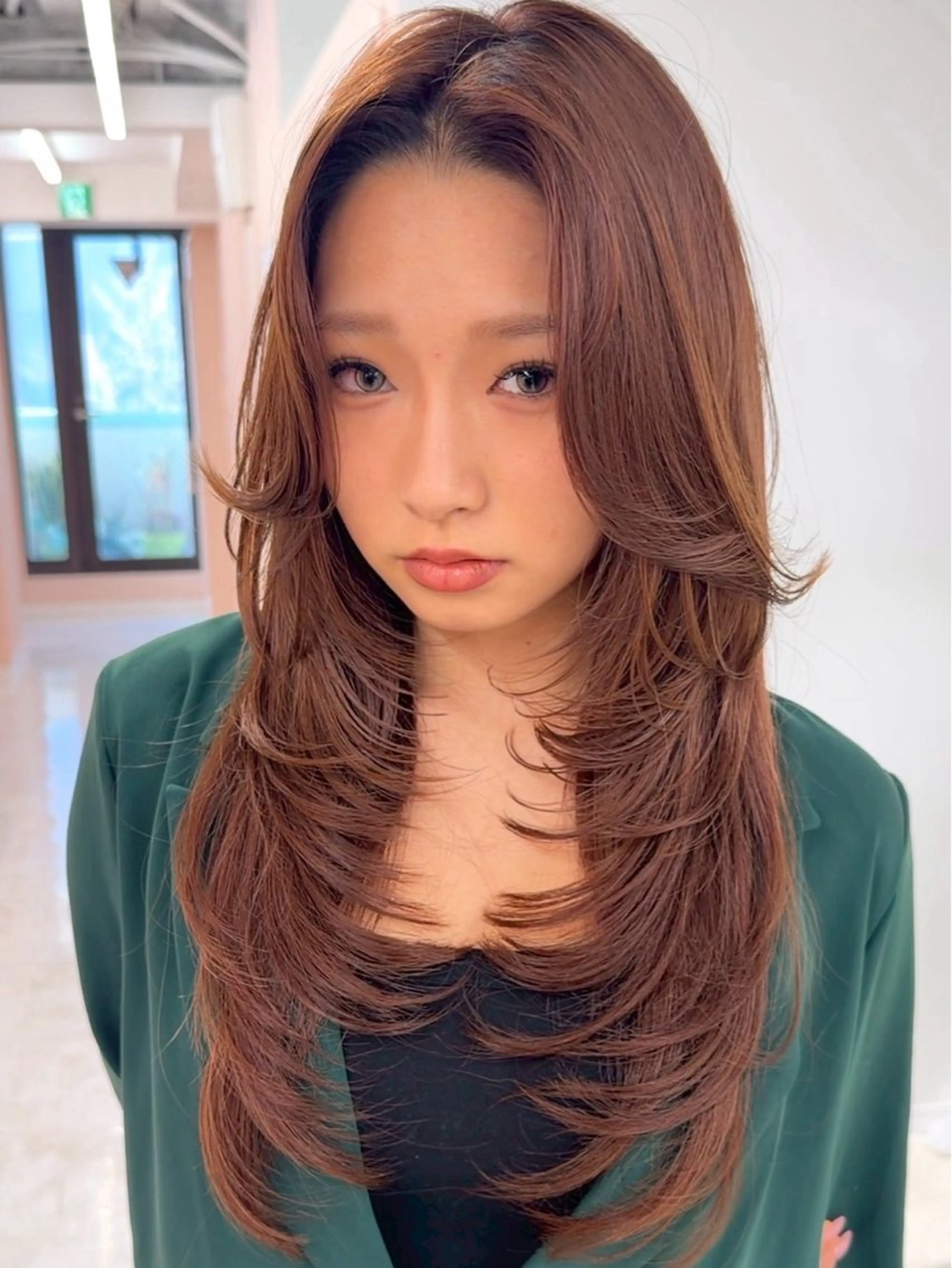 ロング 守屋 歩夢のヘアスタイル