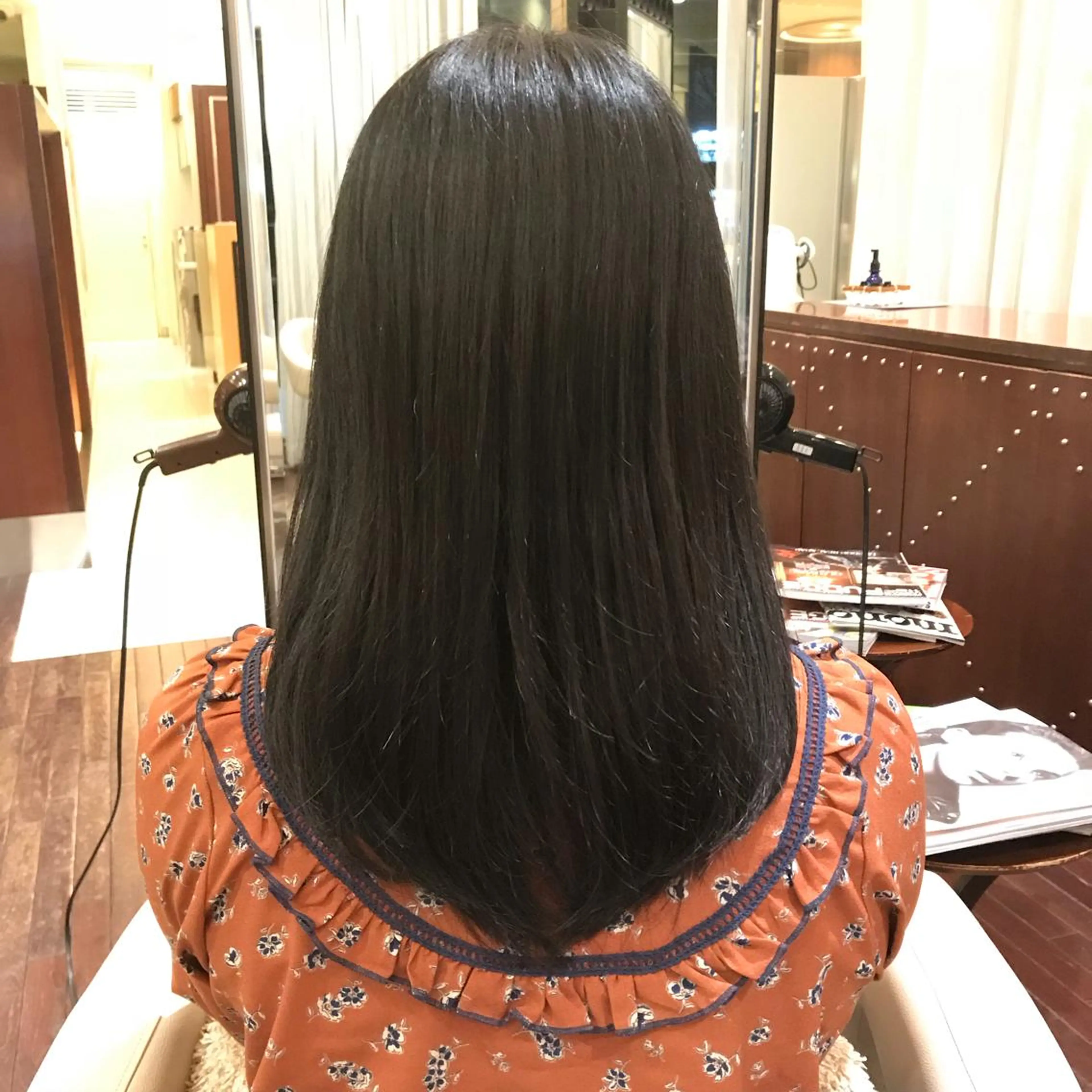 セミロング 小顔/似合わせカット 杉山莉菜のヘアスタイル