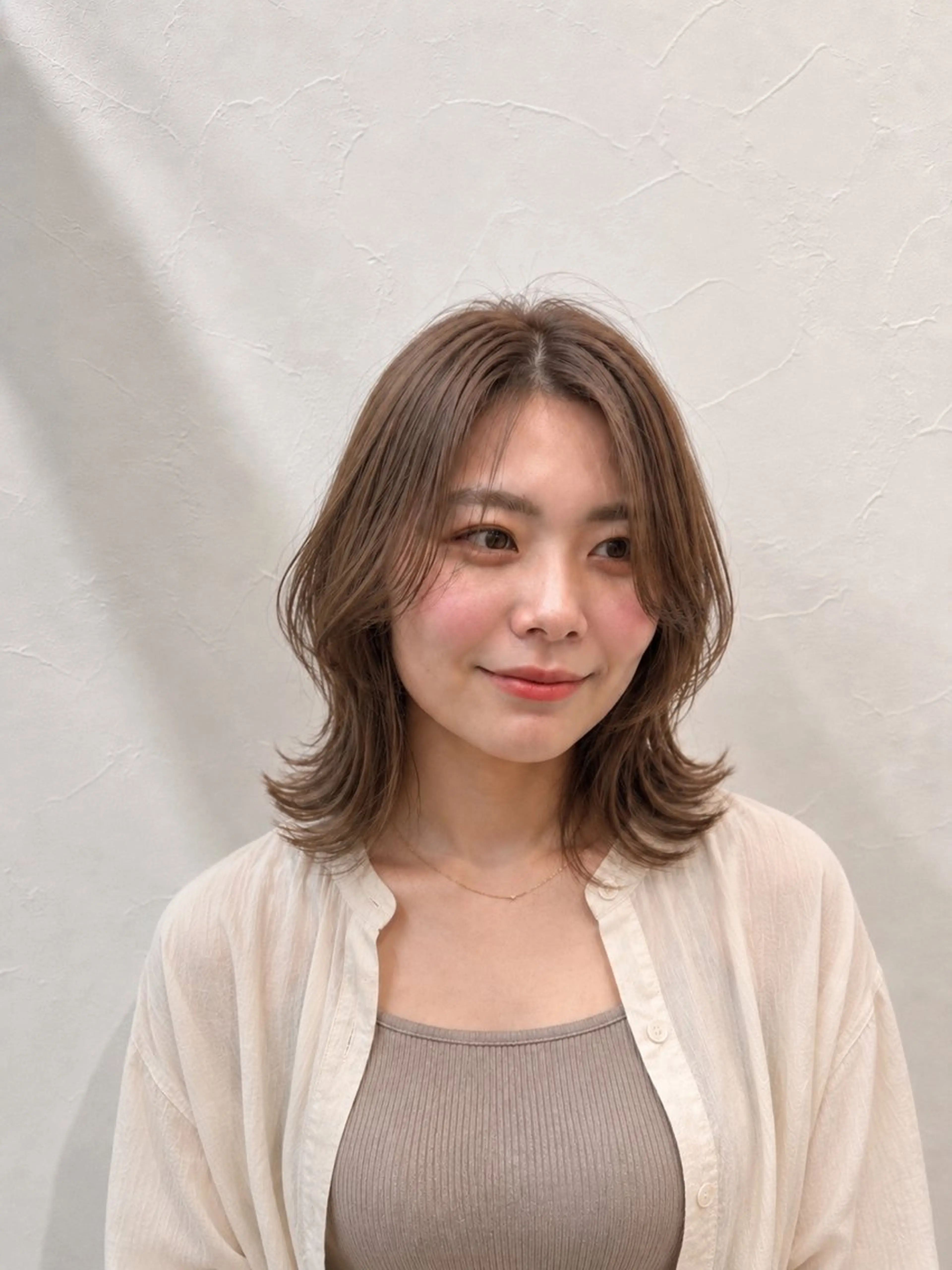 ミディアム カラー ブリーチ 透明感カラー ブリーチなしカラー 髪質改善 トリートメント カット ヘアカラー トリートメント 髪質改善×艶カラー Haruのヘアスタイル