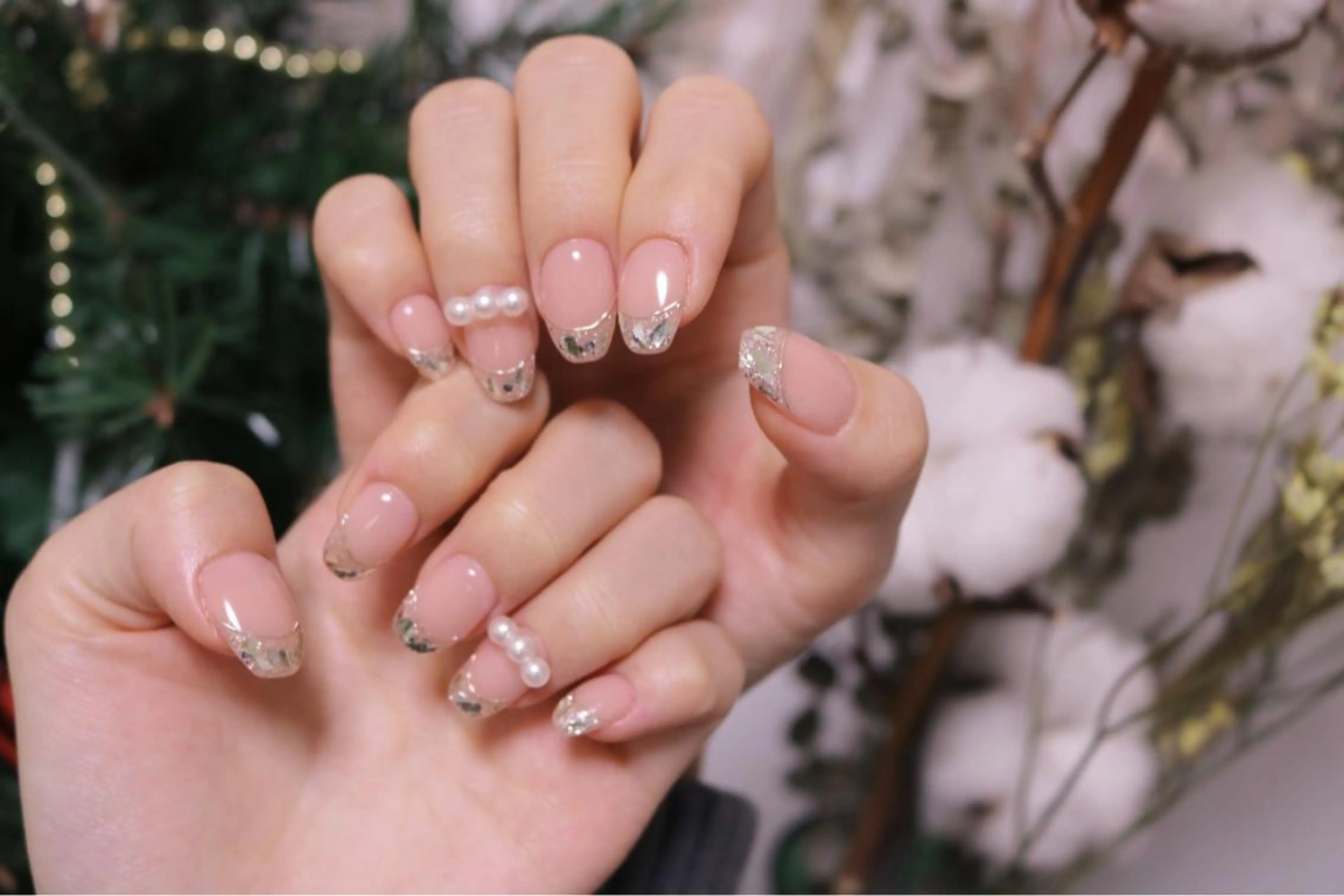 ネイル オーロラネイル カジュアル 長さ出し ジェルネイル 韓国ネイル ハンドネイル MH Nailのネイルデザイン