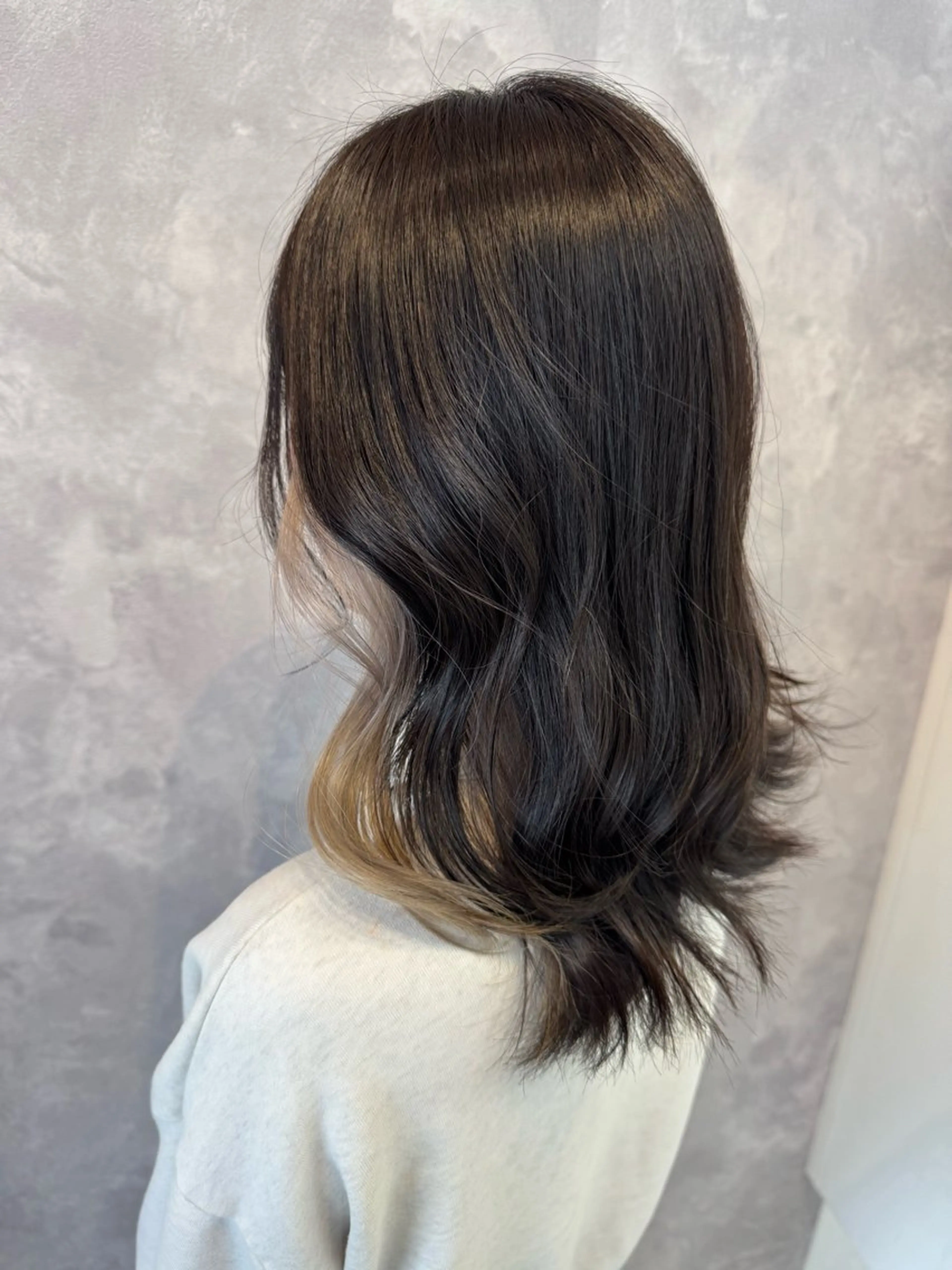 セミロング カラー カット ヘアカラー トリートメント ヒヨシ ルナのヘアスタイル