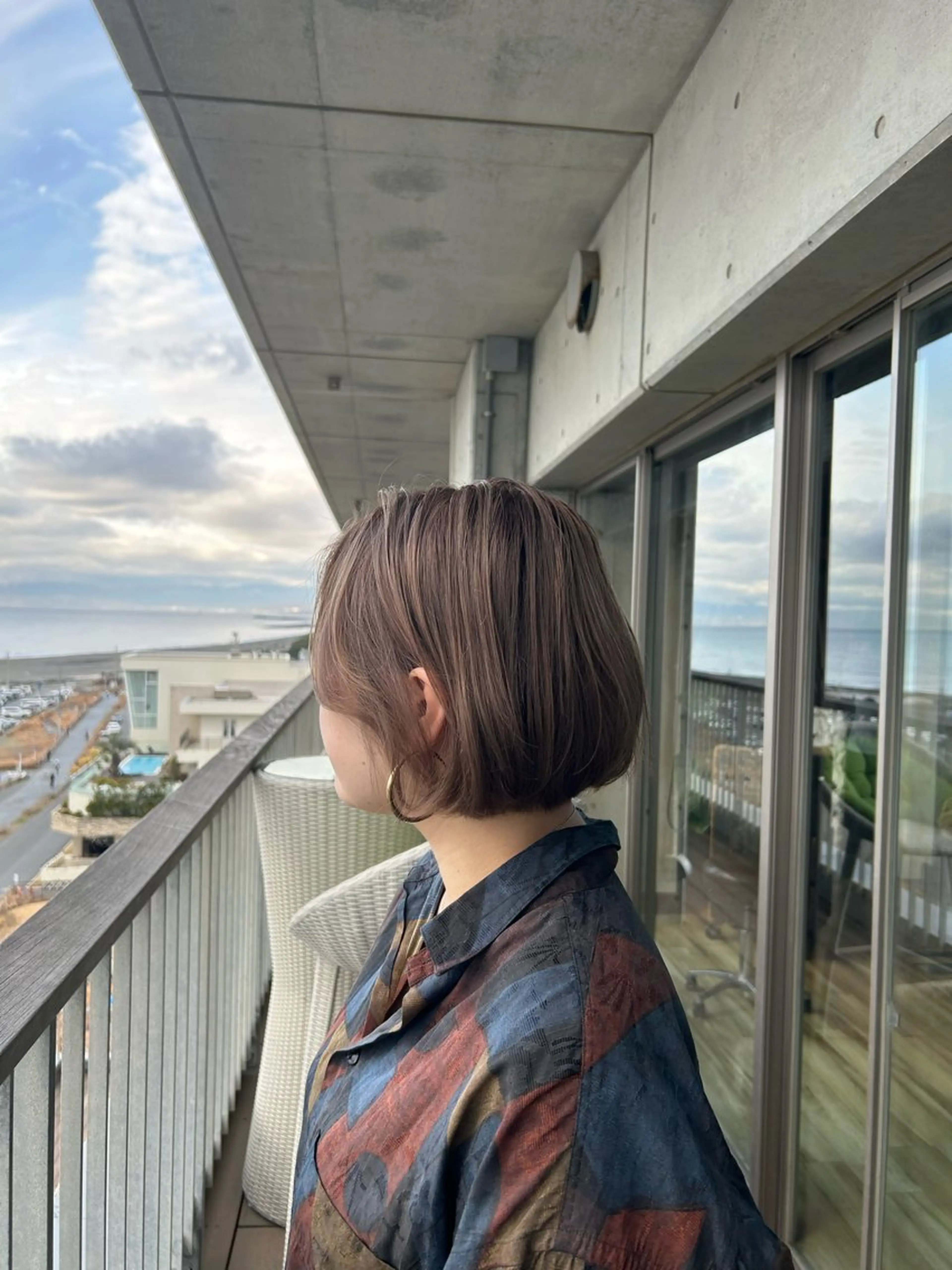 ショート 似合わせレイヤー/透 明感カラー/momiのヘアスタイル