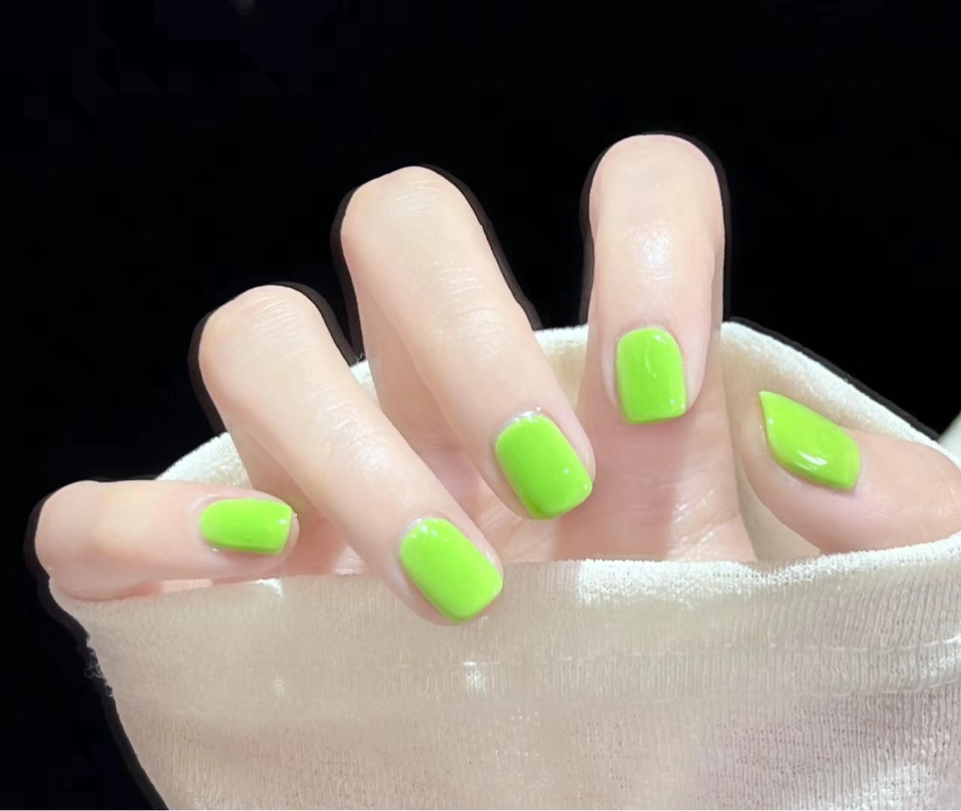 ネイル ハンドネイル 小方 サトミのネイルデザイン